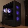 🖤STEALTH🖤 RTX 5060 💚 GAMING MACHINE 🧡 Ryzen 5 5500 | 32GB | 1TB | WIFI
