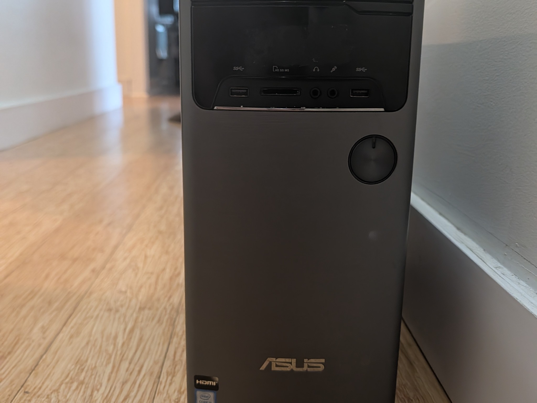 Custom ASUS HTPC | FX 8320 | GT 710 | 8GB | ASUS AM3+ | NO SSD/HDD |
