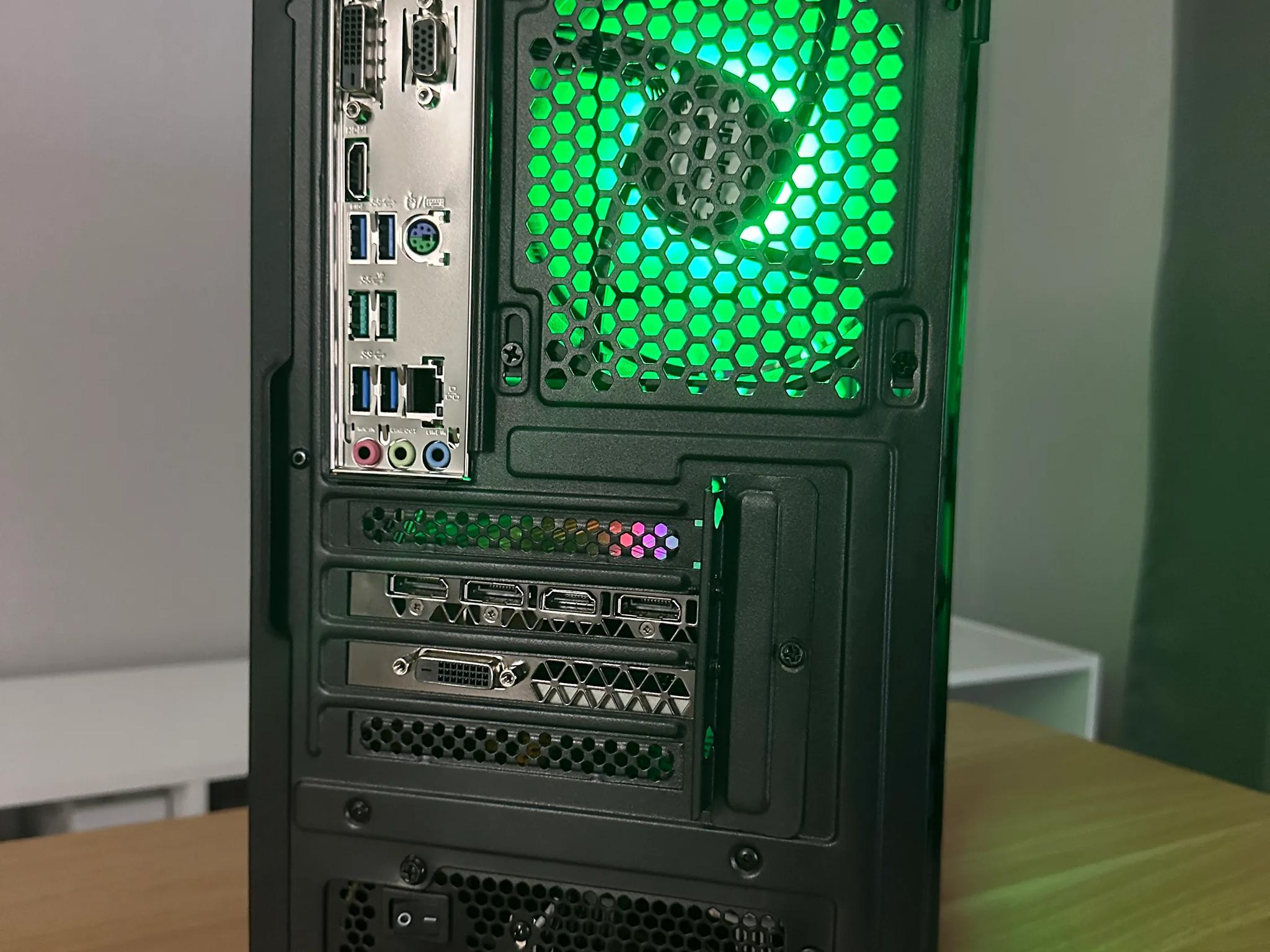 GTX 1070 8gb + Ryzen 2600 Custom Gaming PC. Easy to upgrade!!
