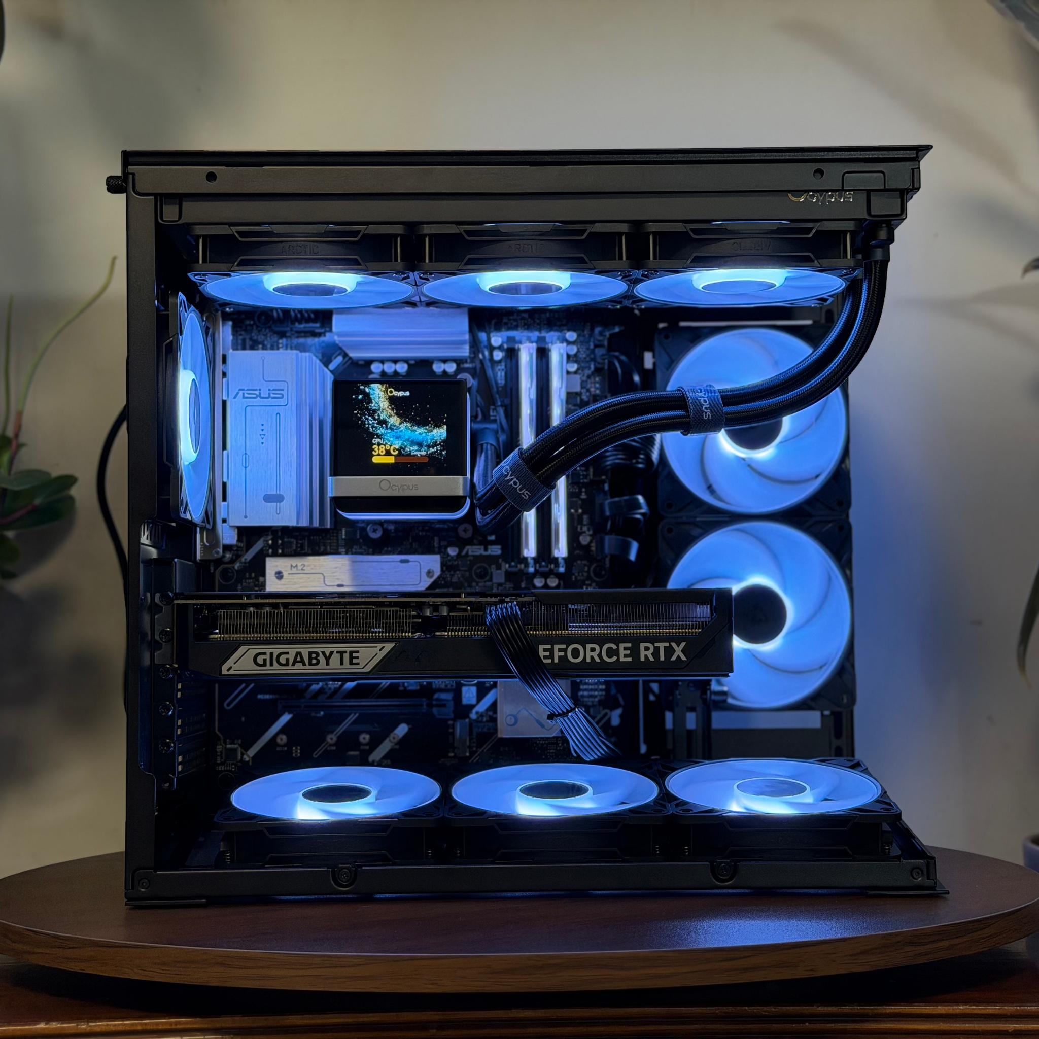 RTX 5080 Windforce OC SFF | Ryzen 7 9800X3D | 32GB DDR5 | B850 | 4TB SSD | 1000W Custom Gaming PC