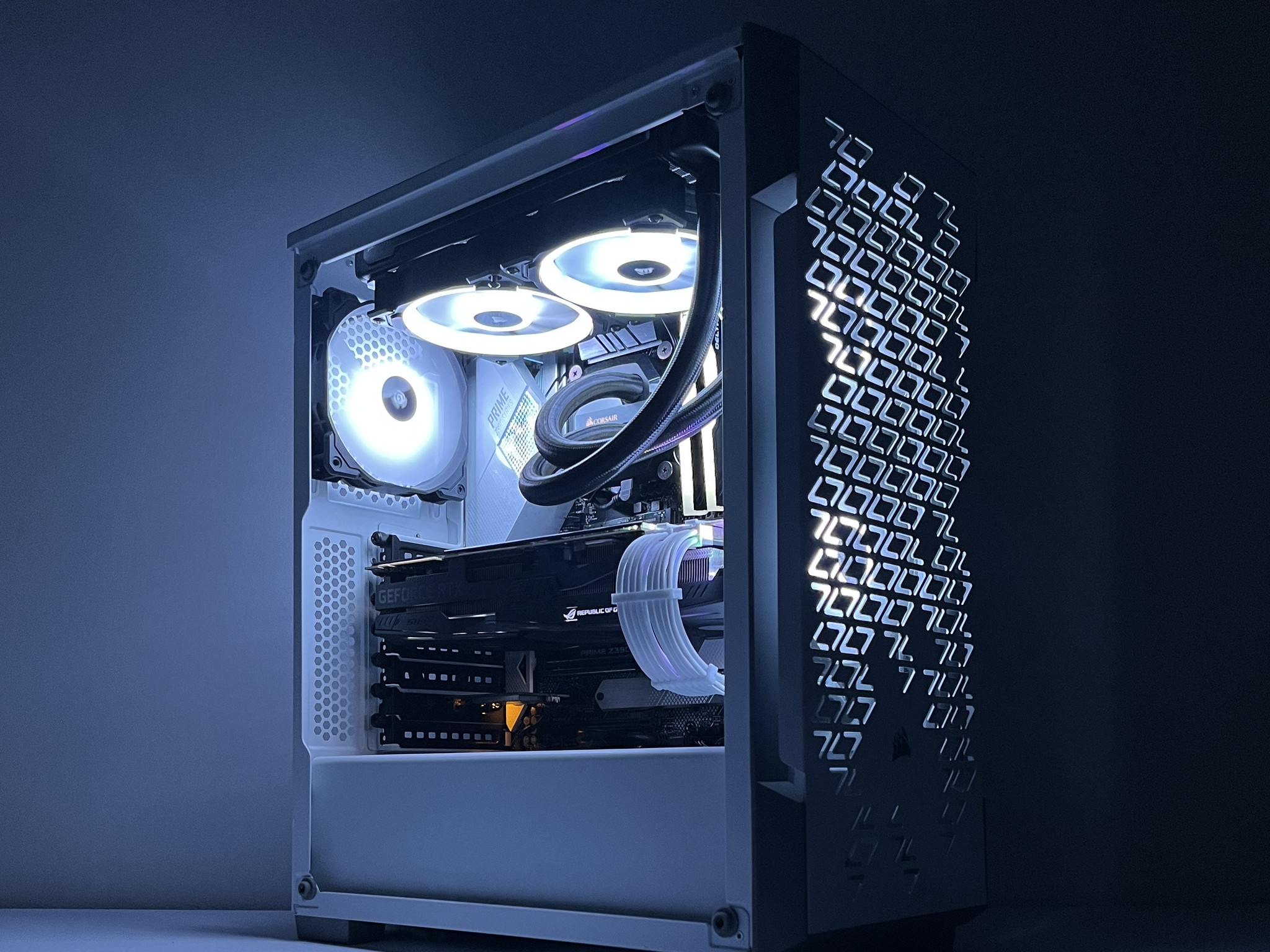❄️GLACIER❄️ | 1440p Gaming PC | Intel i7 9700k | Asus RTX 2080 | 32GB DDR4 3600MHz