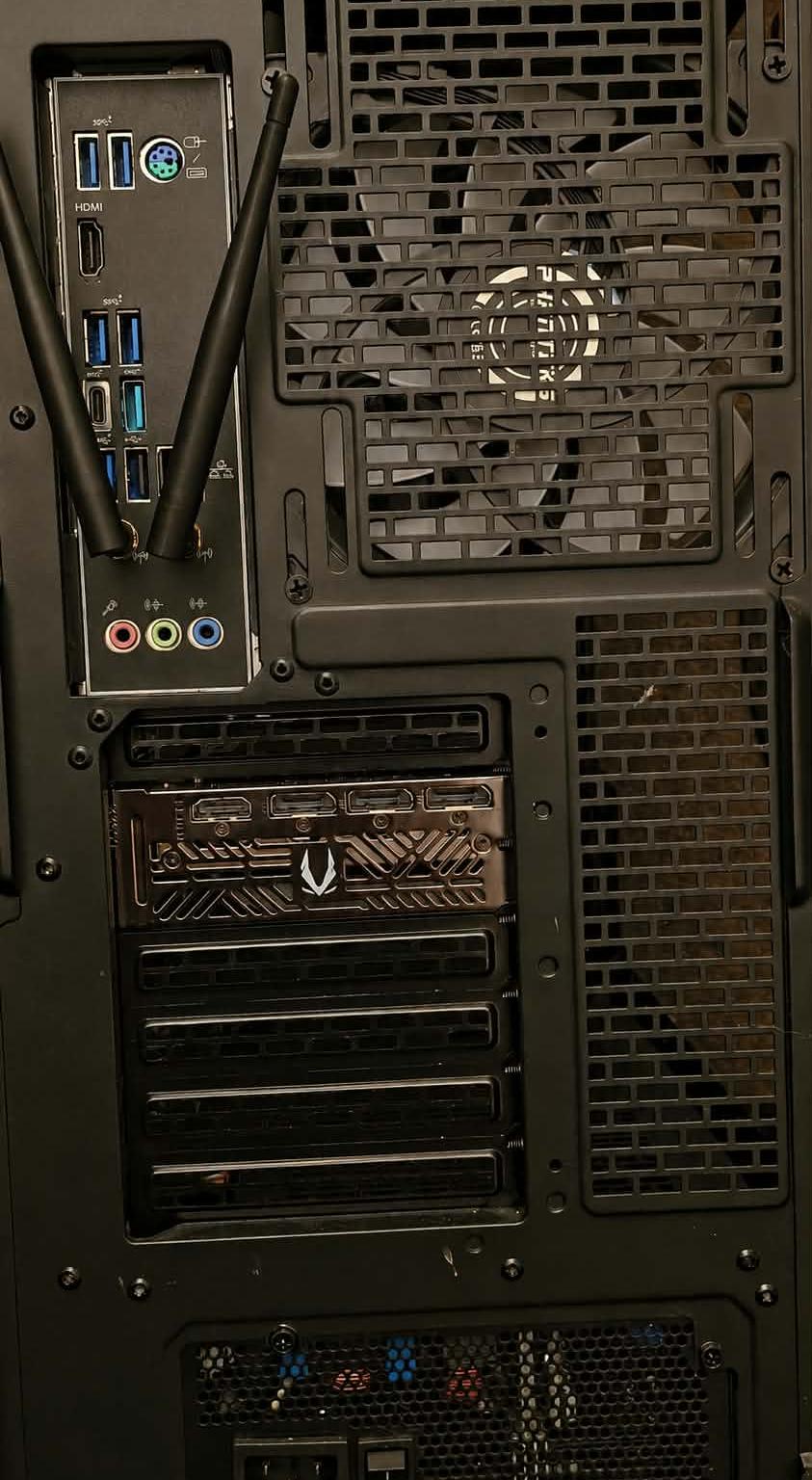 MetaPC Custom Gaming PC