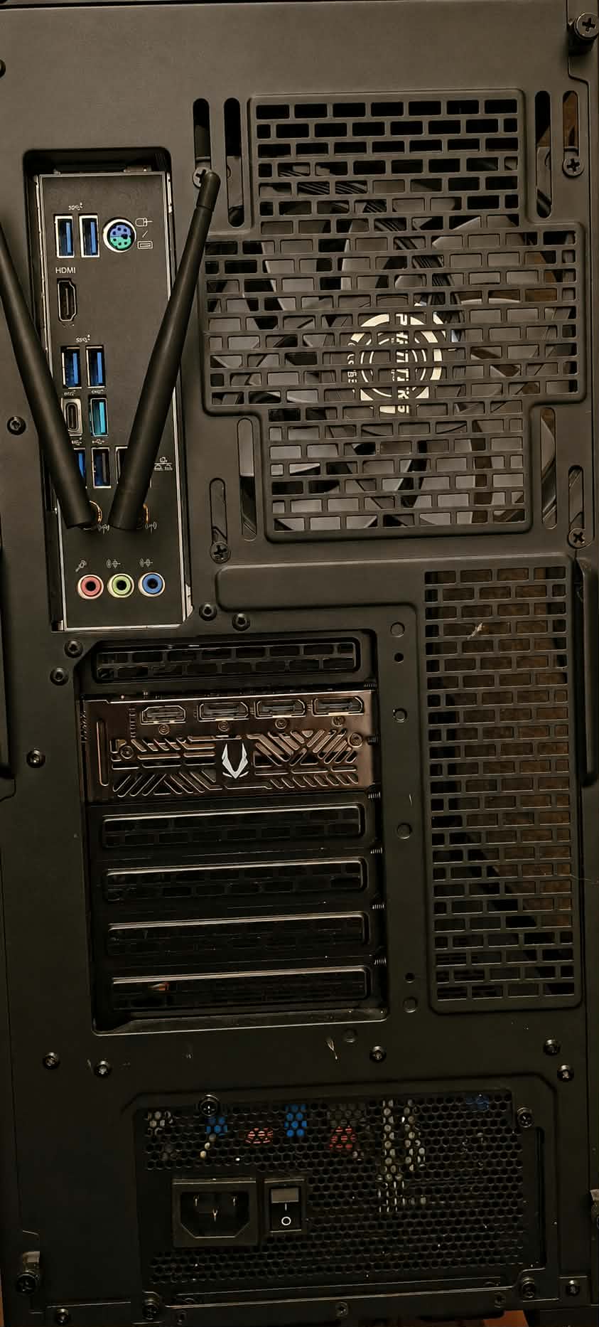 MetaPC Custom Gaming PC