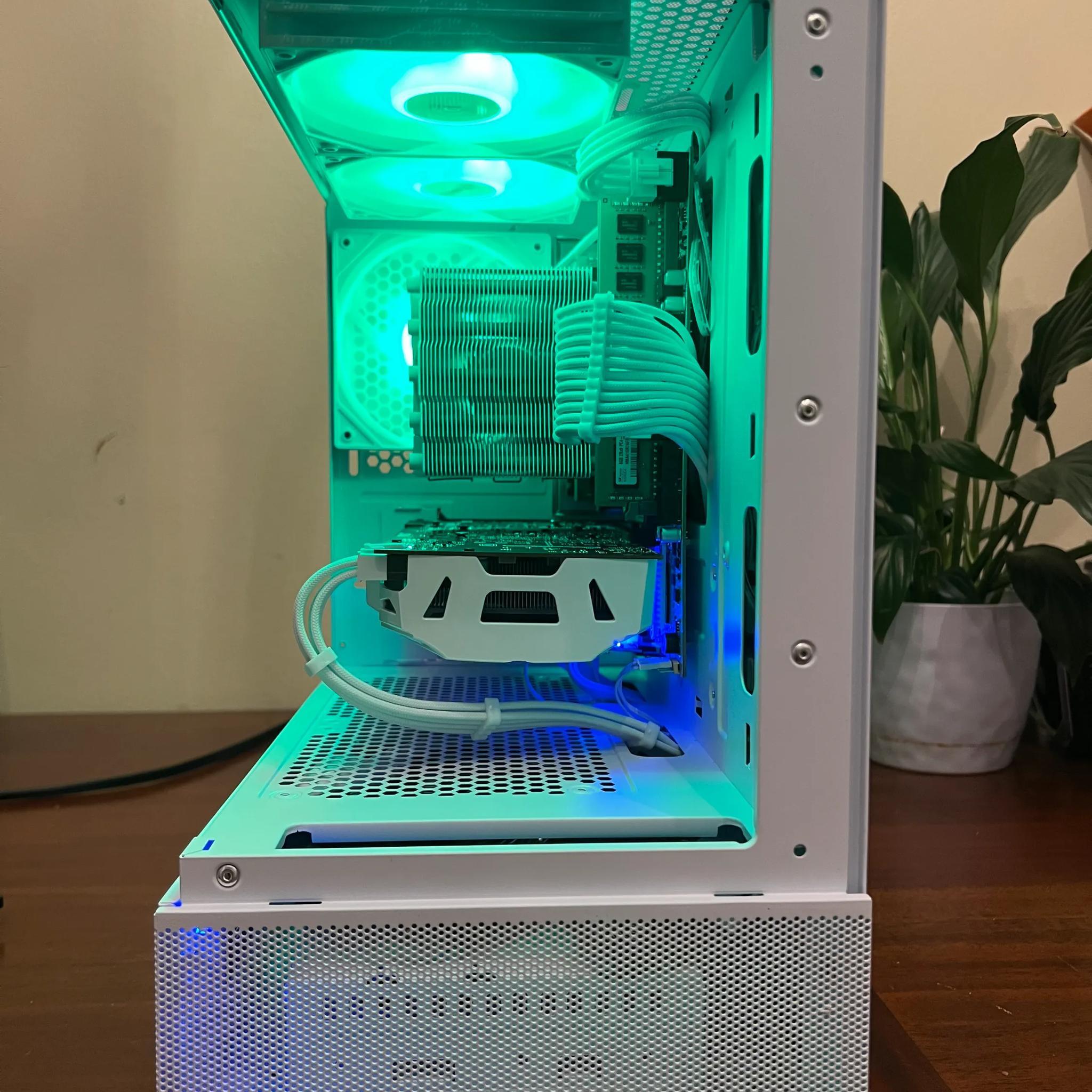 Intel 10 Core White Gaming PC GTX 1070 1tb NVME SSD 32GB RAM WIFi WINDOWS 10 Pro