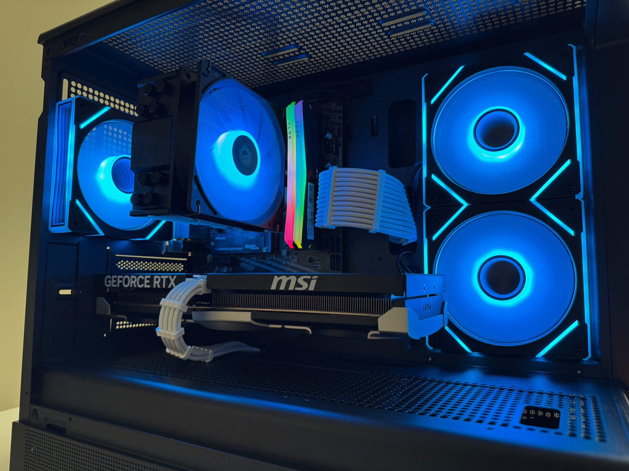 New! RTX 5060ti 16gb Gaming PC DLSS 4.0