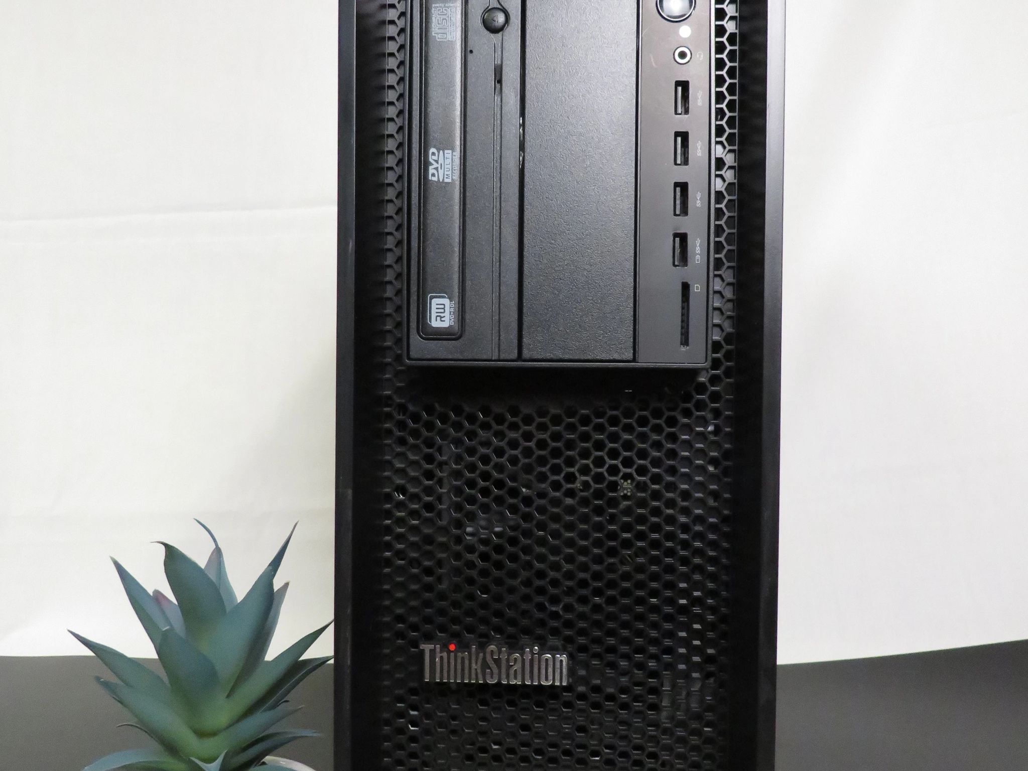Repurposed POWER: Intel Xeon W2135 + AMD RX6600 + 32 GB DDR4 RAM + 1 TB 2.5in SSD