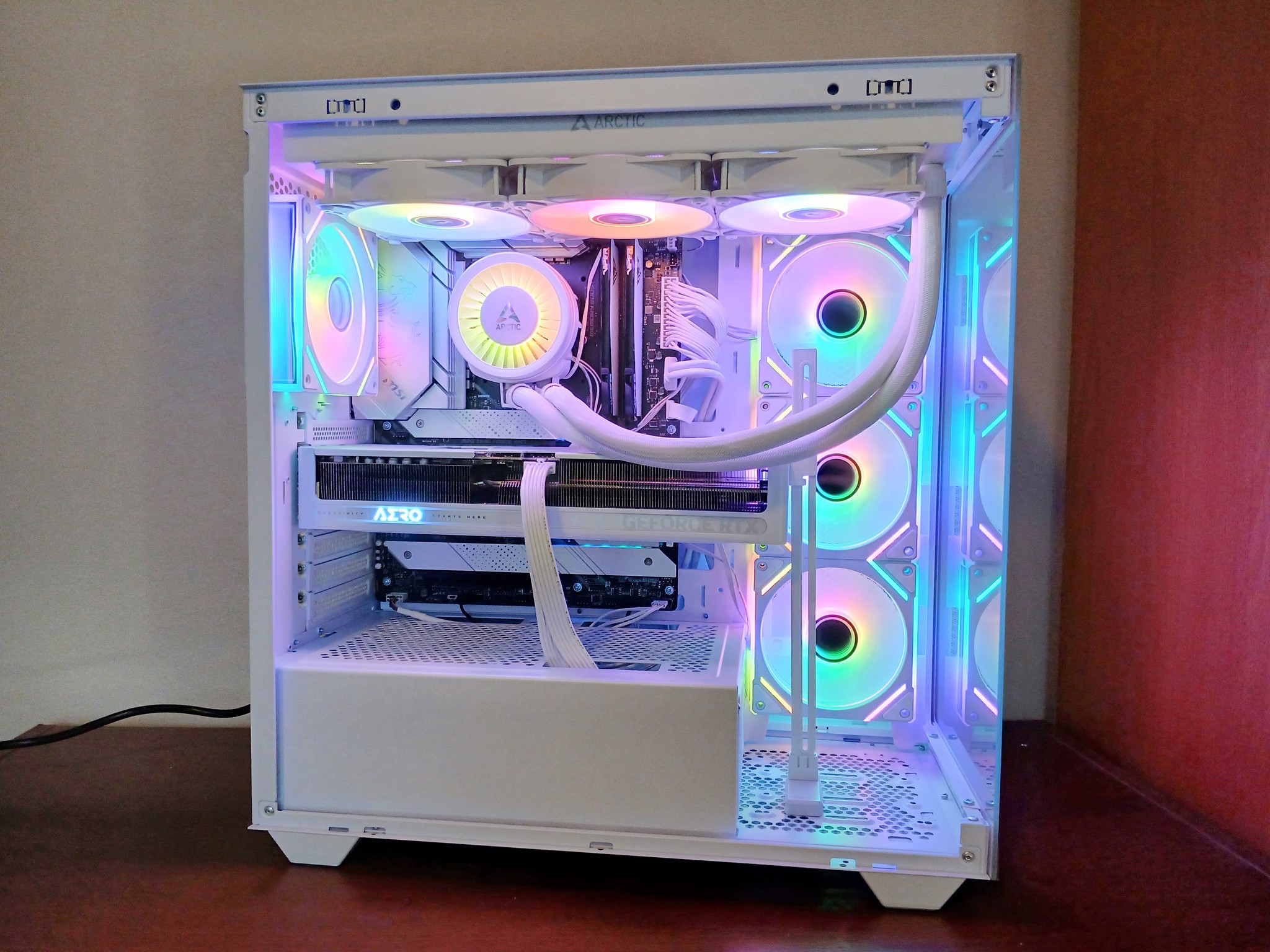 4K Gaming White | RTX 5070 12GB | Intel Core i5 14600K | 32GB RAM DDR5
