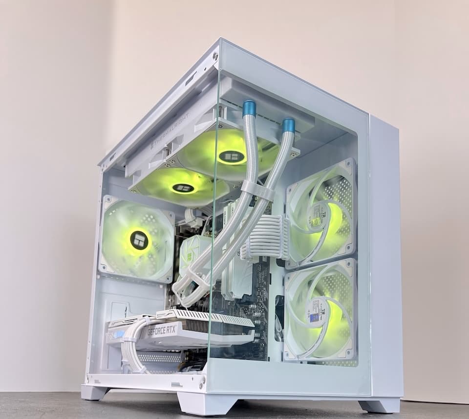 Ryzen 5 RTX 3070 32GB RAM 1TB M.2 Gaming PC