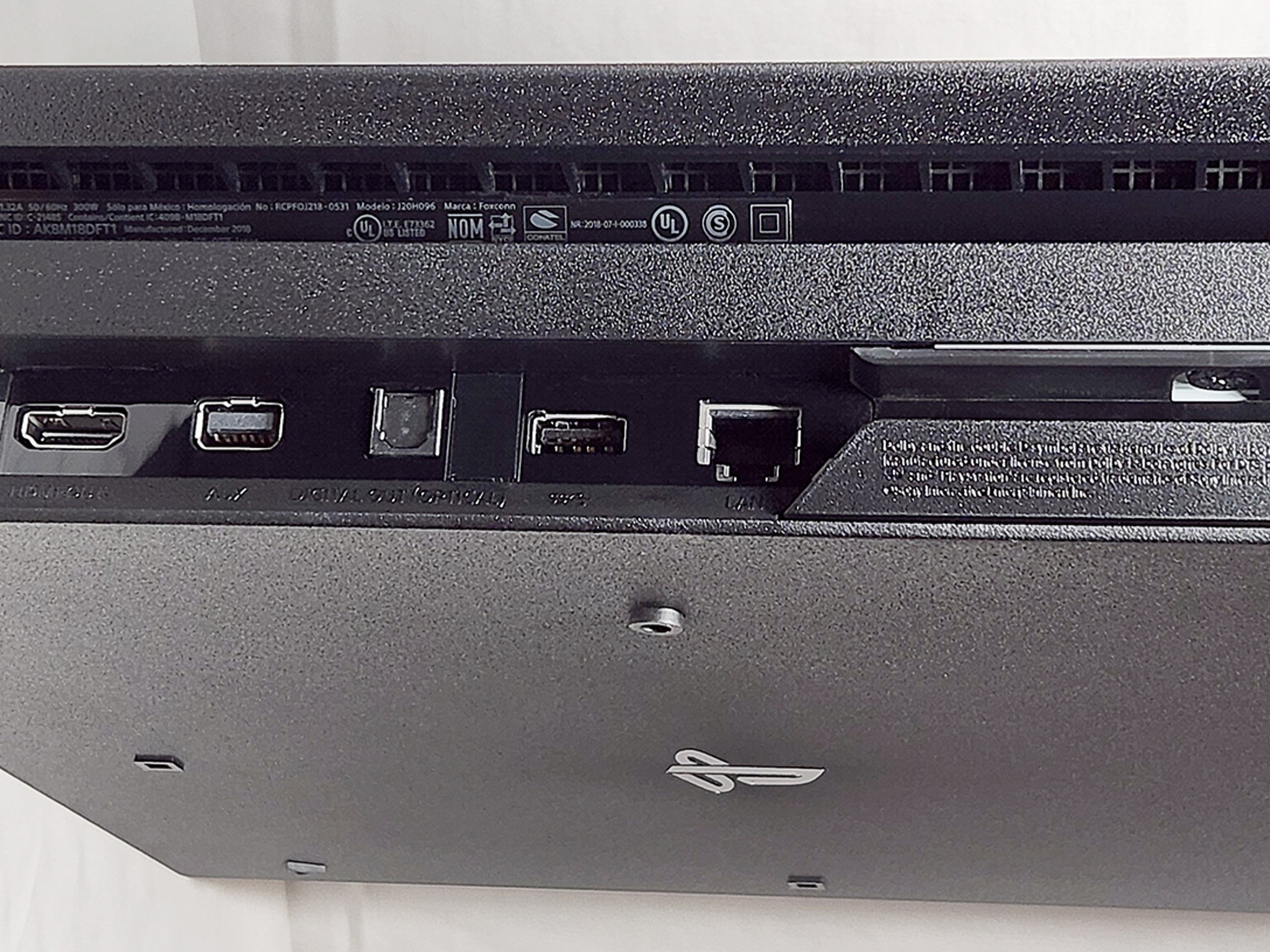 Sony Playstation 4 PRO 1TB