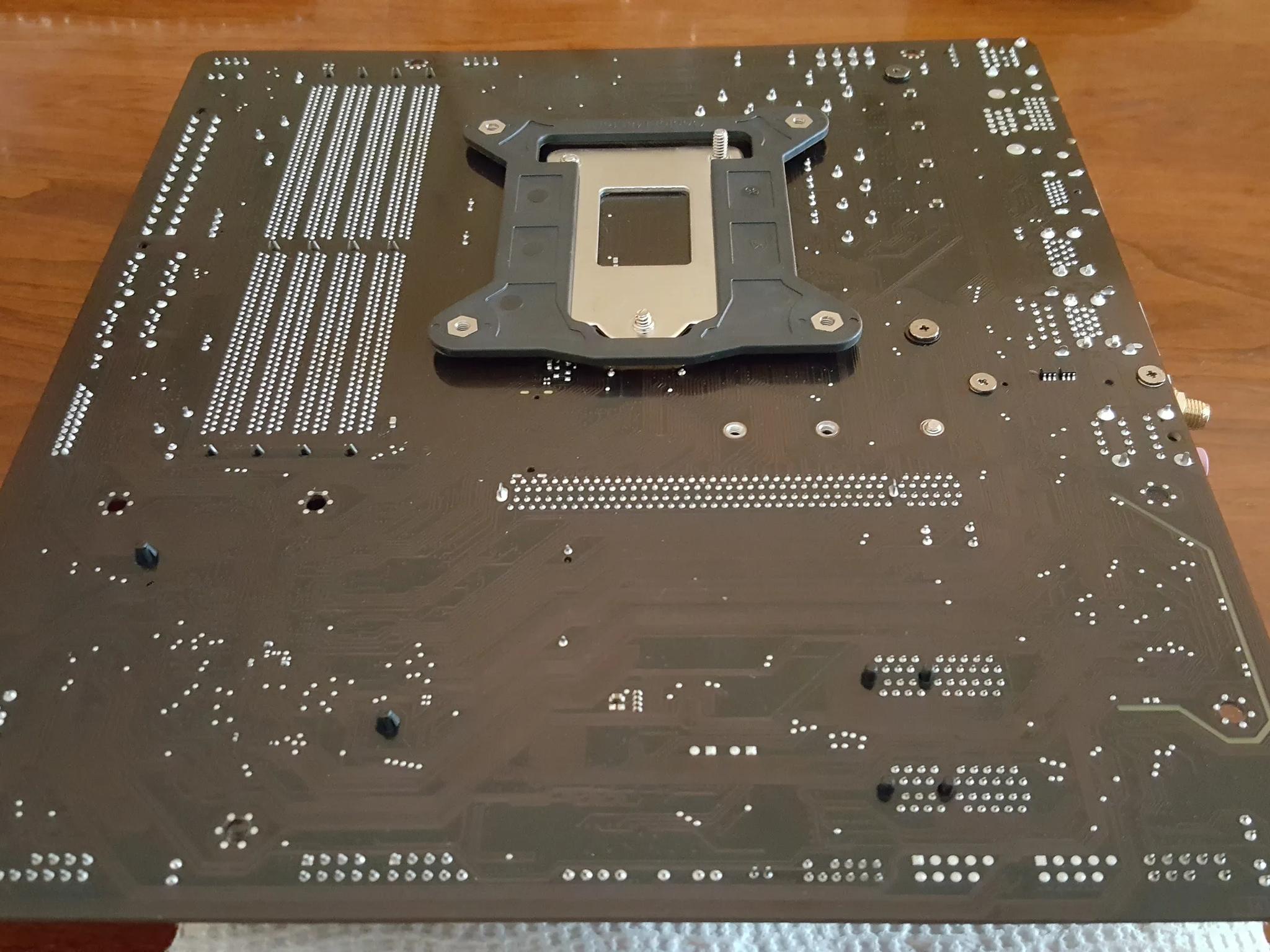 GIGABYTE B460M DS3H AC MOTHERBOARD, LGA 1200 with WI-FI