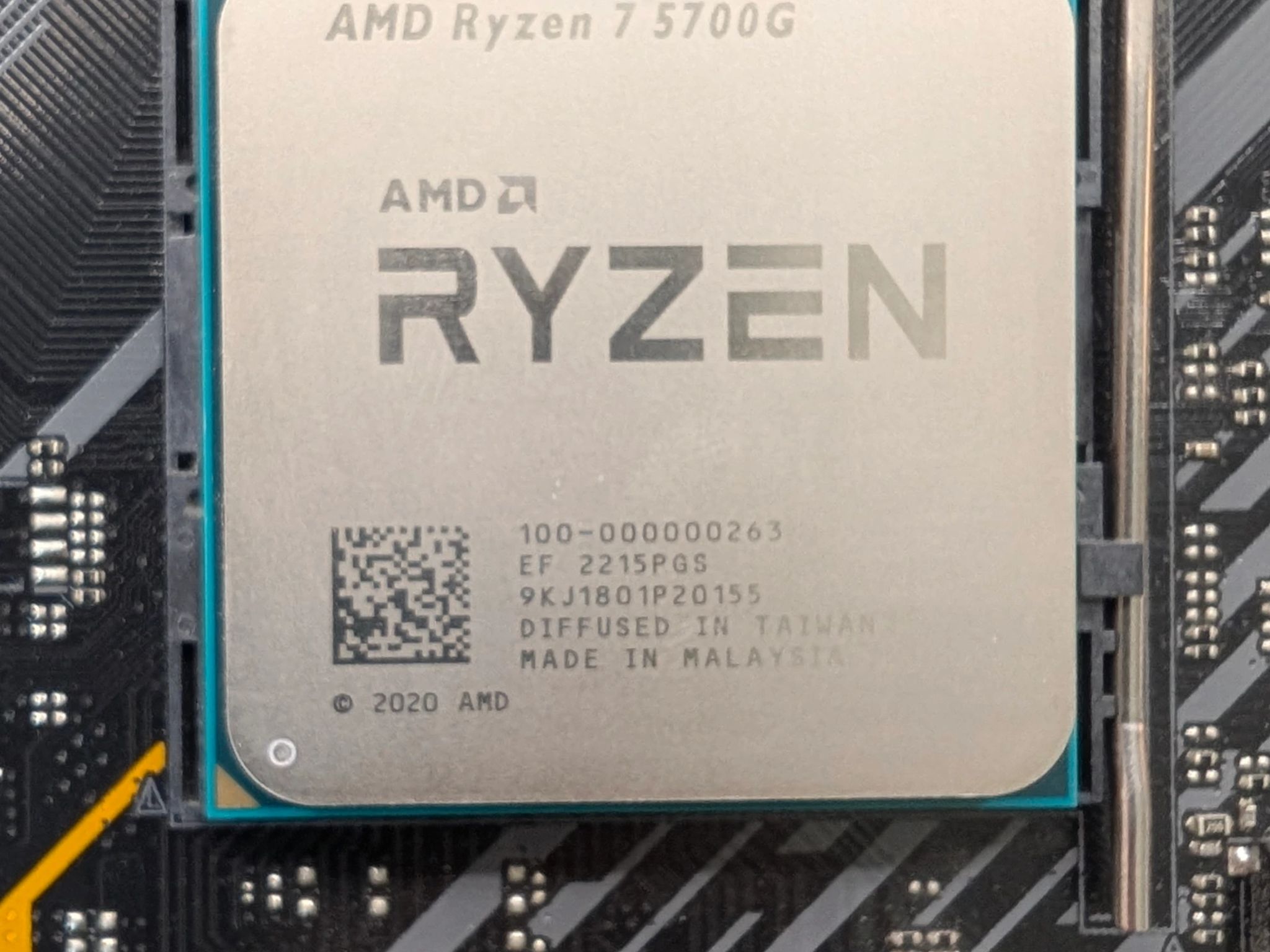 Ryzen 7 5700 & ASUS TUF X570-Plus (Wi-Fi) Combo