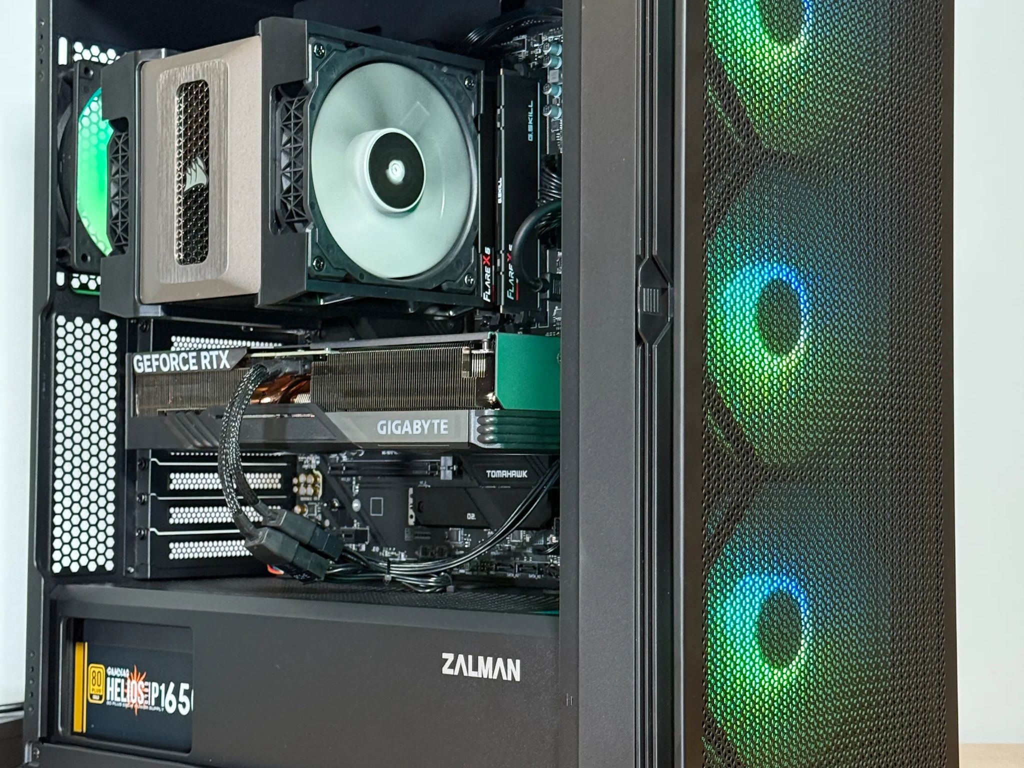 RTX 4070 Ryzen 7600x Gaming PC