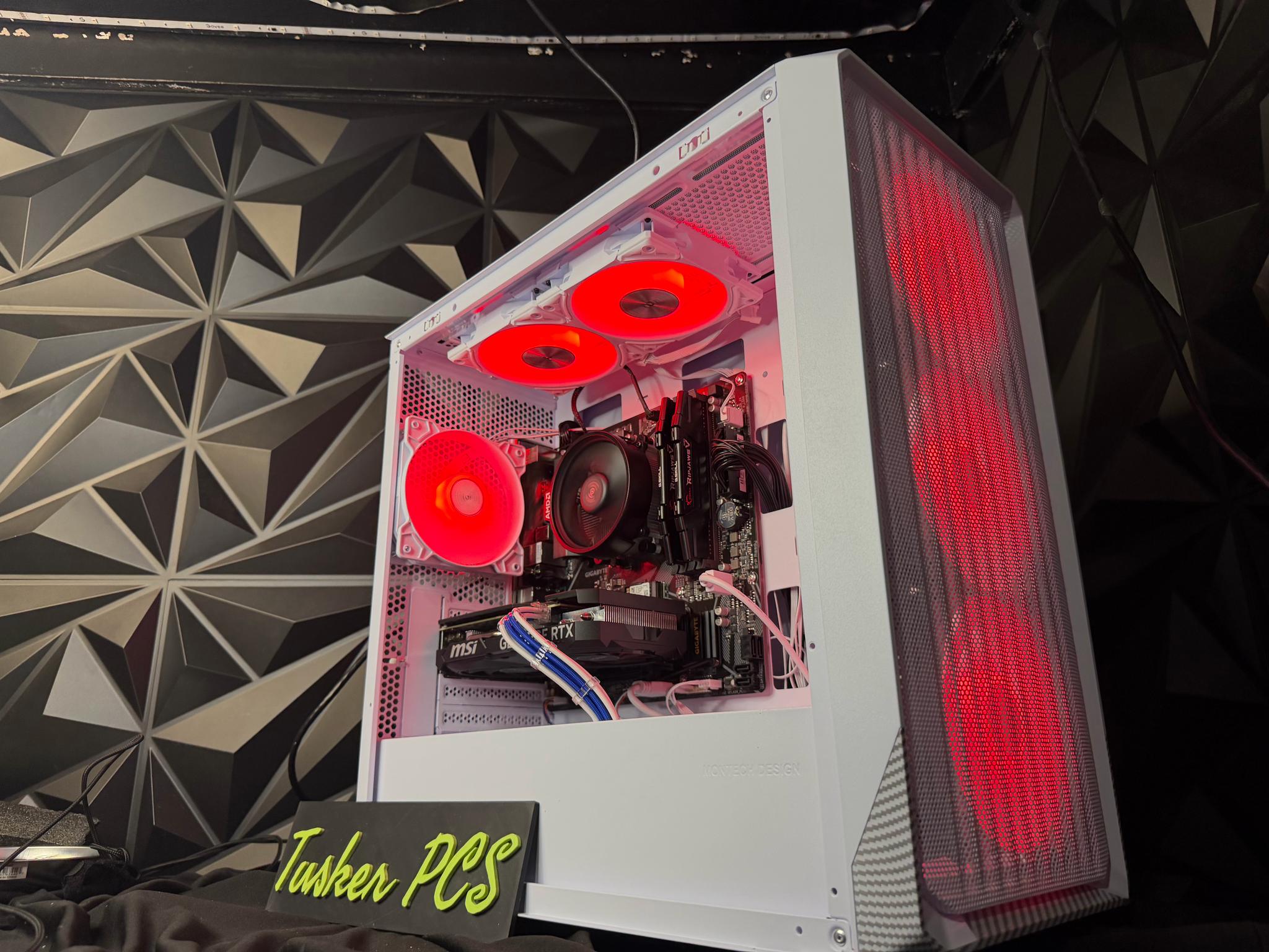 🌊❄️ AQUA ICE ❄️🌊 Ryzen 5 5500| RTX 4060Ti | 16 GB DDR4| 1.25 TB NVMe| 650W PSU