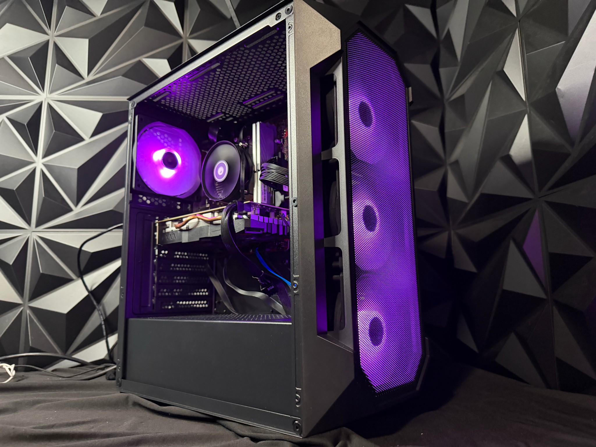💅🔥 BUDGET BADDIE 🔥💅 i5 10500T| RX 580 8 GB | 16 GB DDR4| 512 SSD| 650W PSU