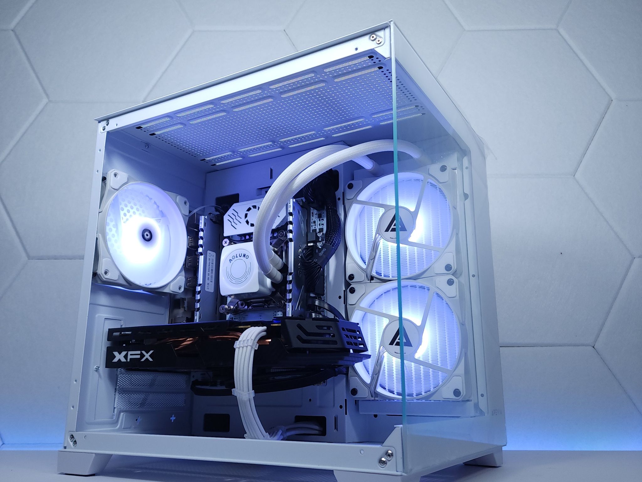 🤍🤍RX 580 8GB | Xeon E5 2670 V3 | 16GB 2133MHz | 2.25TB SSD/HDD