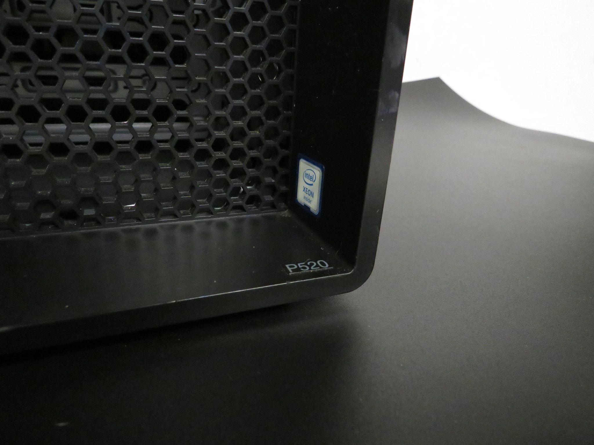 Repurposed POWER: Intel Xeon W2135 + AMD RX6600 + 32 GB DDR4 RAM + 1 TB 2.5in SSD