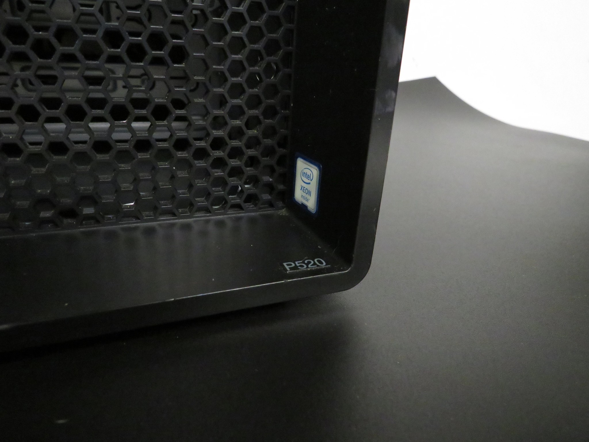 Repurposed POWER: Intel Xeon W2135 + AMD RX6600 + 32 GB DDR4 RAM + 1 TB 2.5in SSD