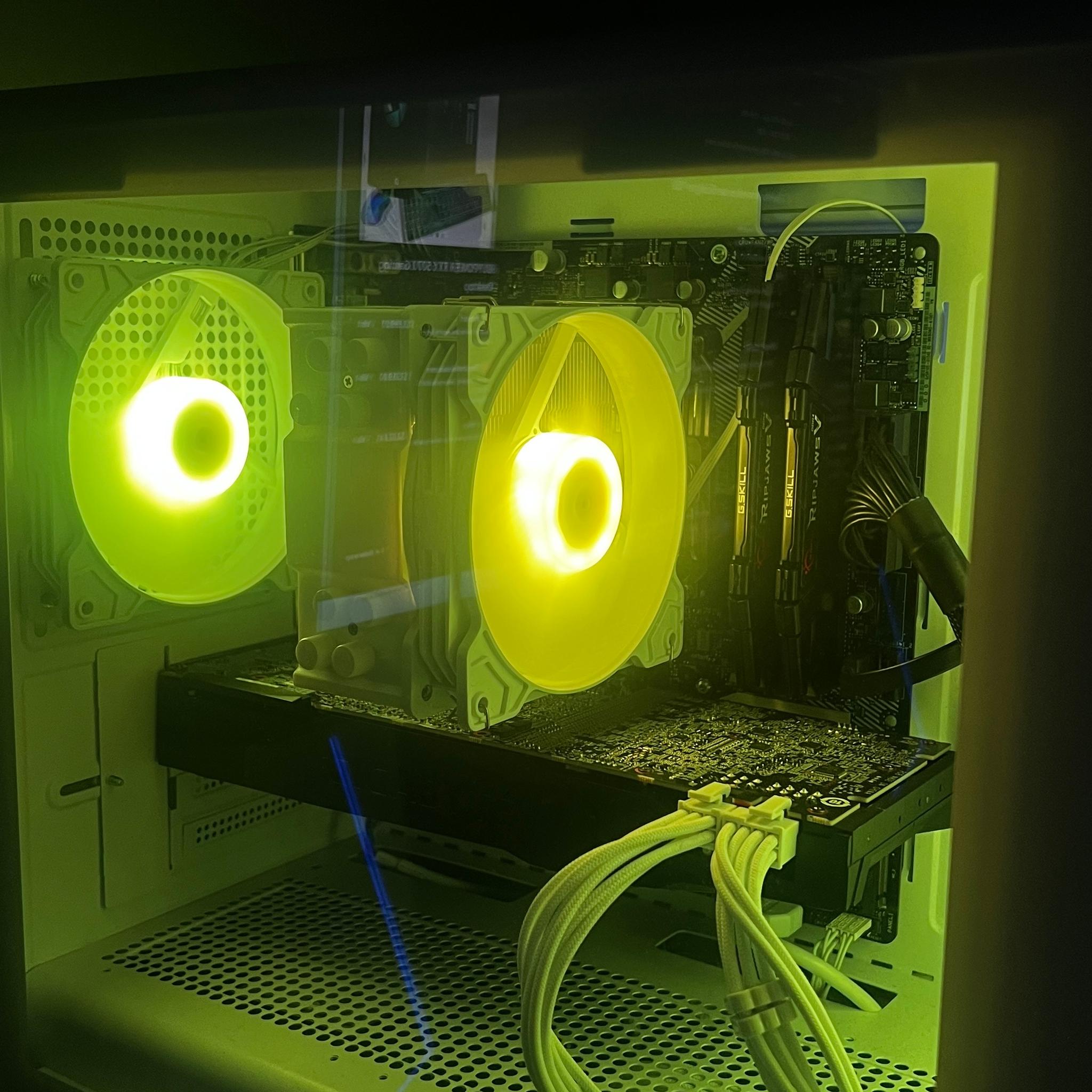 White Gaming PC Ryzen 7 5700X3D RTX 2080 32GB DDR4 1TB SSD RGB