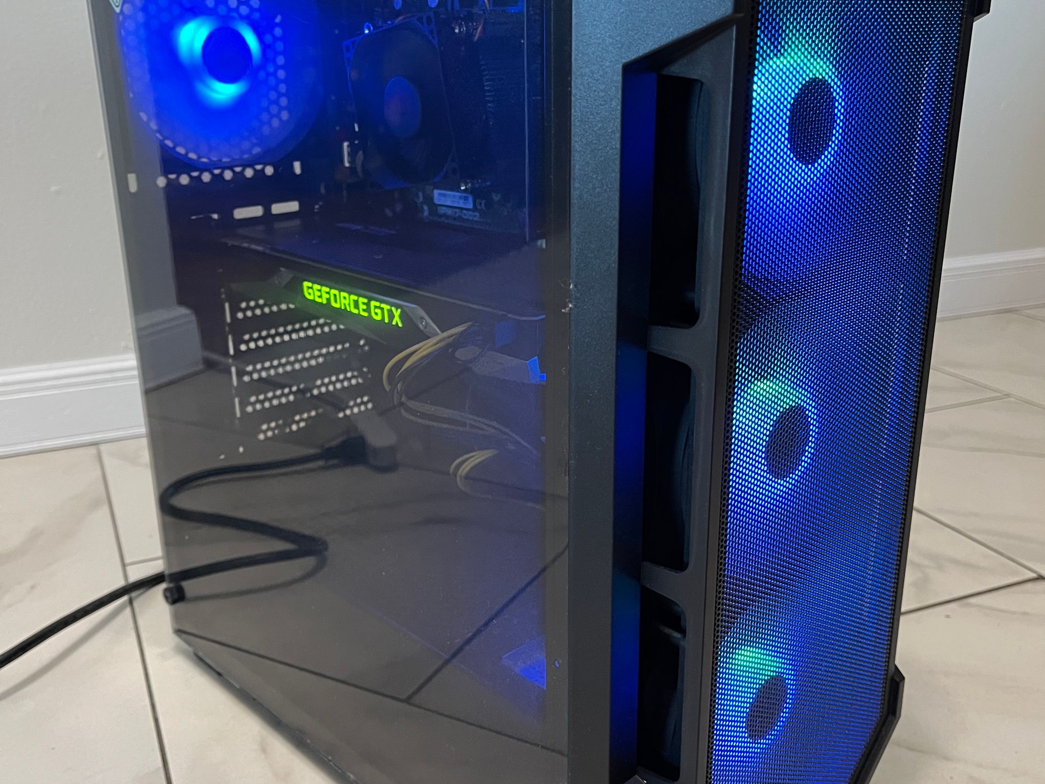 NVIDIA GTX 1080, Intel i7-6700, 12GB RAM, 870 GB Storage, High FPS Gaming PC w/ Wi-Fi + Bluetooth