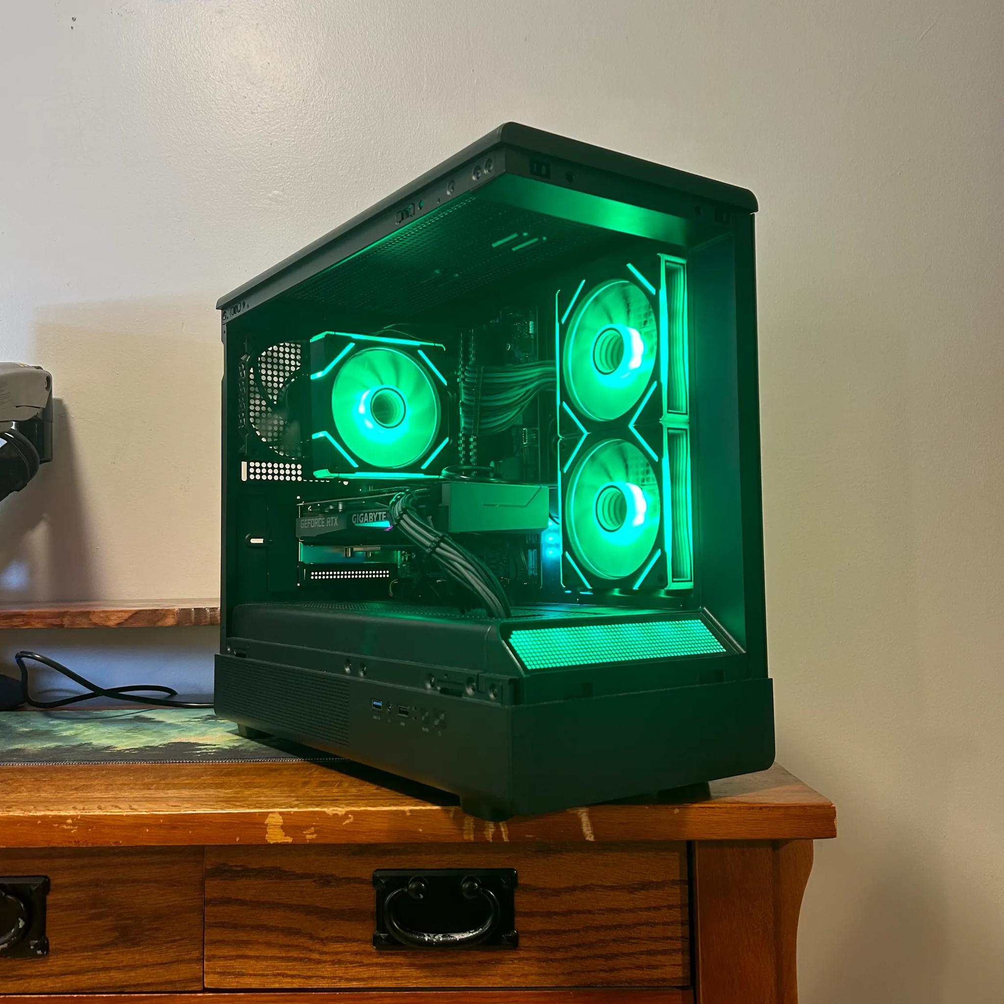 Black 3070 | Intel 12700kf | 16gb | 1TB Storage | Wifi | Black