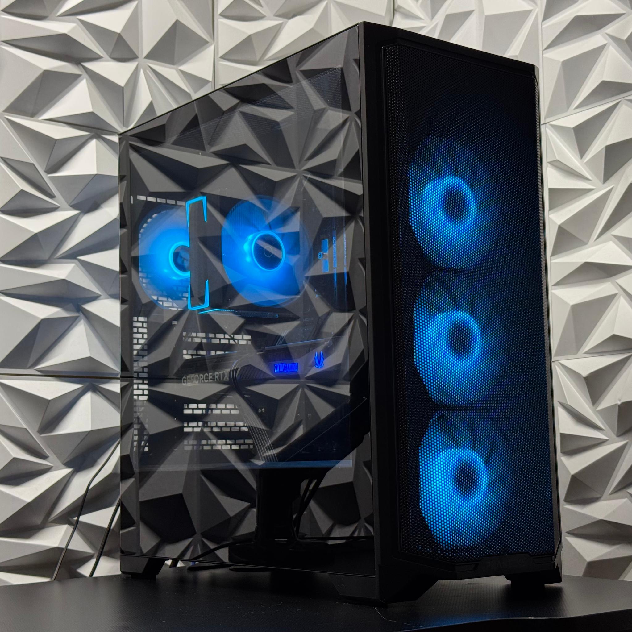RTX 5070 / Ryzen 7 7700x / 32GB DDR5 / 1TB SSD / Gaming / Streaming / Creator / New With warranty
