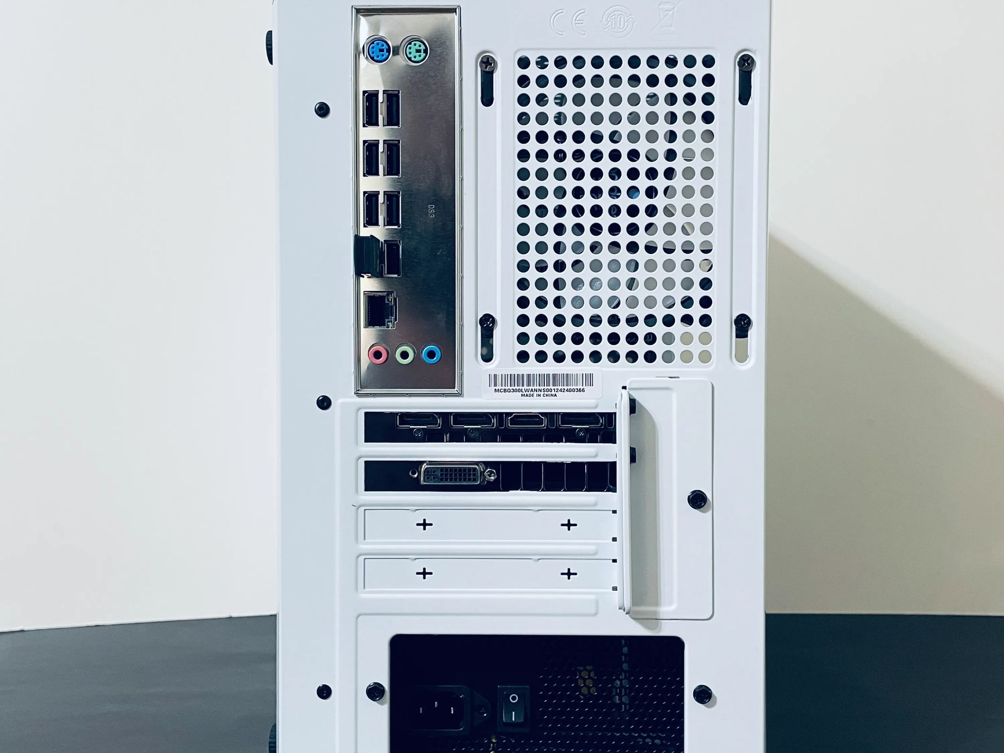 ⚡Budget White Gaming PC - Intel Xeon 10-cores ● 16GB RAM ● 512GB SSD ● Wi-Fi ● Nvidia GTX 980