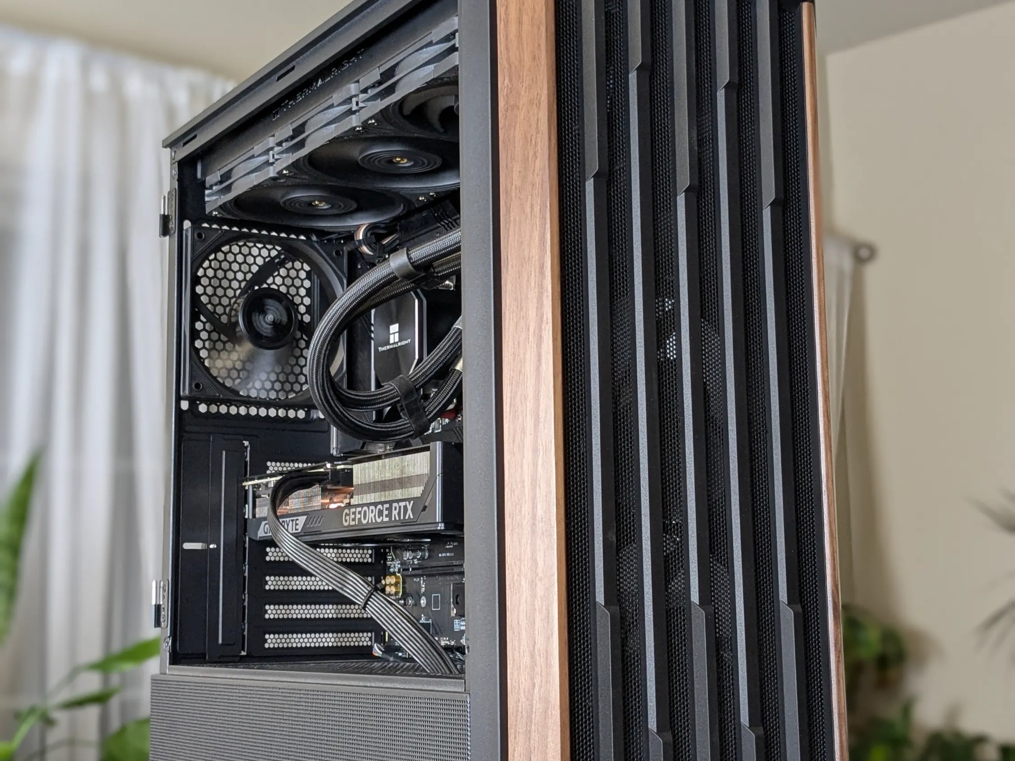 Mid Range Ryzen Gaming PC - Ryzen 5 7600X + RTX 5070