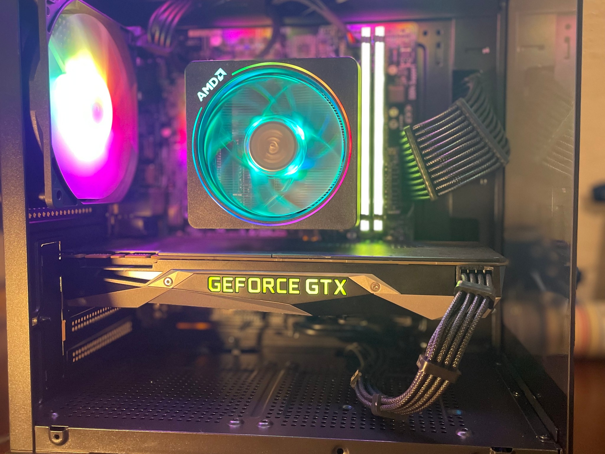 - [ ] Gaming PC | GEFORCE 1080| RYZEN 5 | 16GB RAM | WINDOWS 11 home | WiFi and Bluetooth