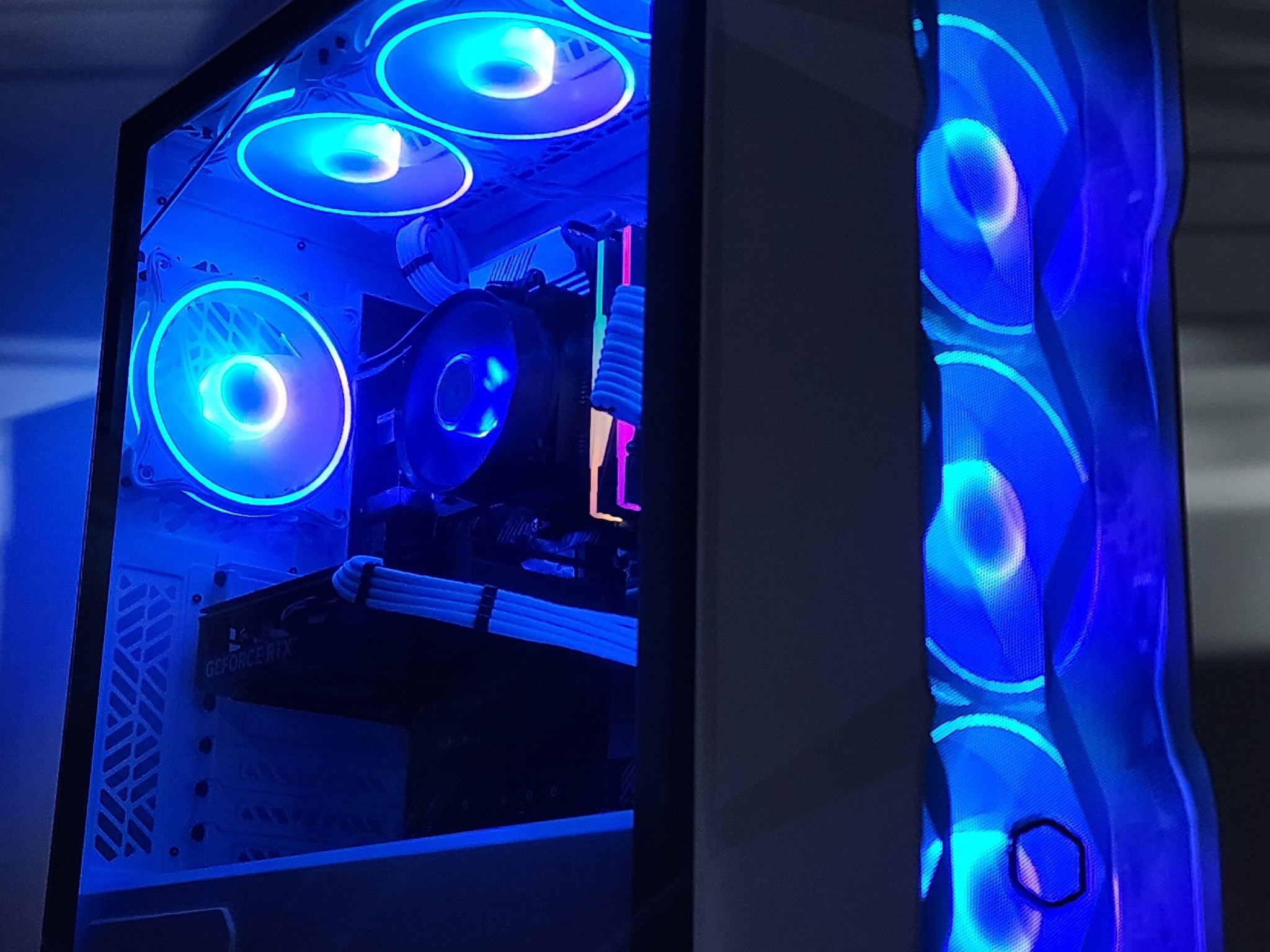 Gaming PC Ryzen 7 5700X 16GB RAM 500GB SSD RTX 4060 8GB Windows 11 Computer