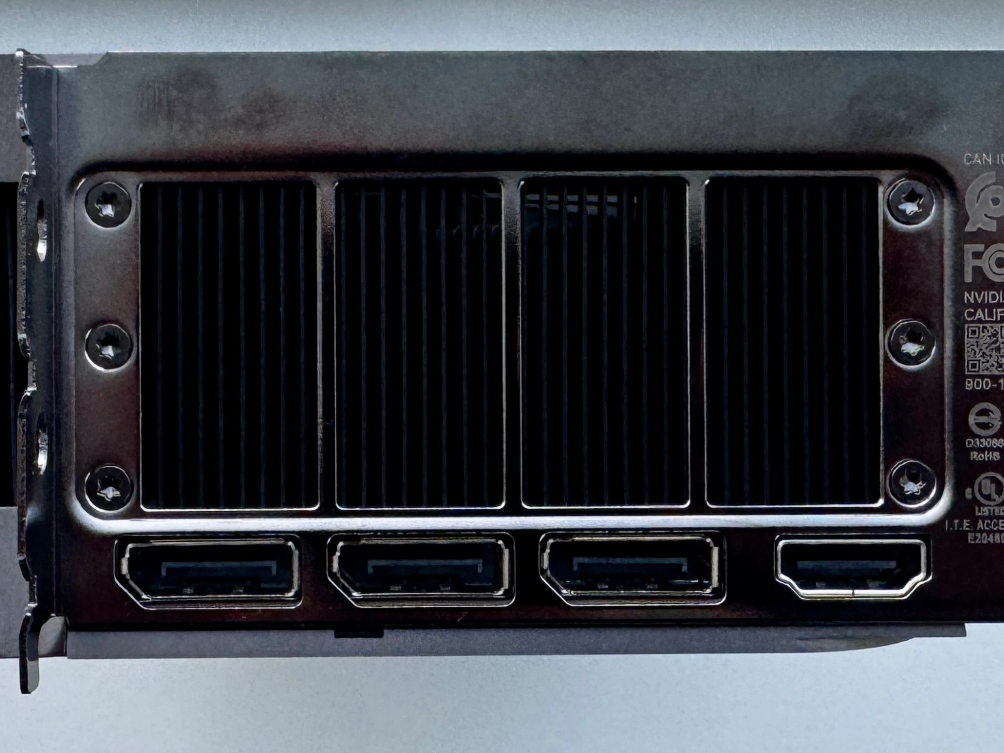 NVIDIA GeForce RTX 4090 Founders Edition | Box, 12VHPWR Adapter & Gift Receipt