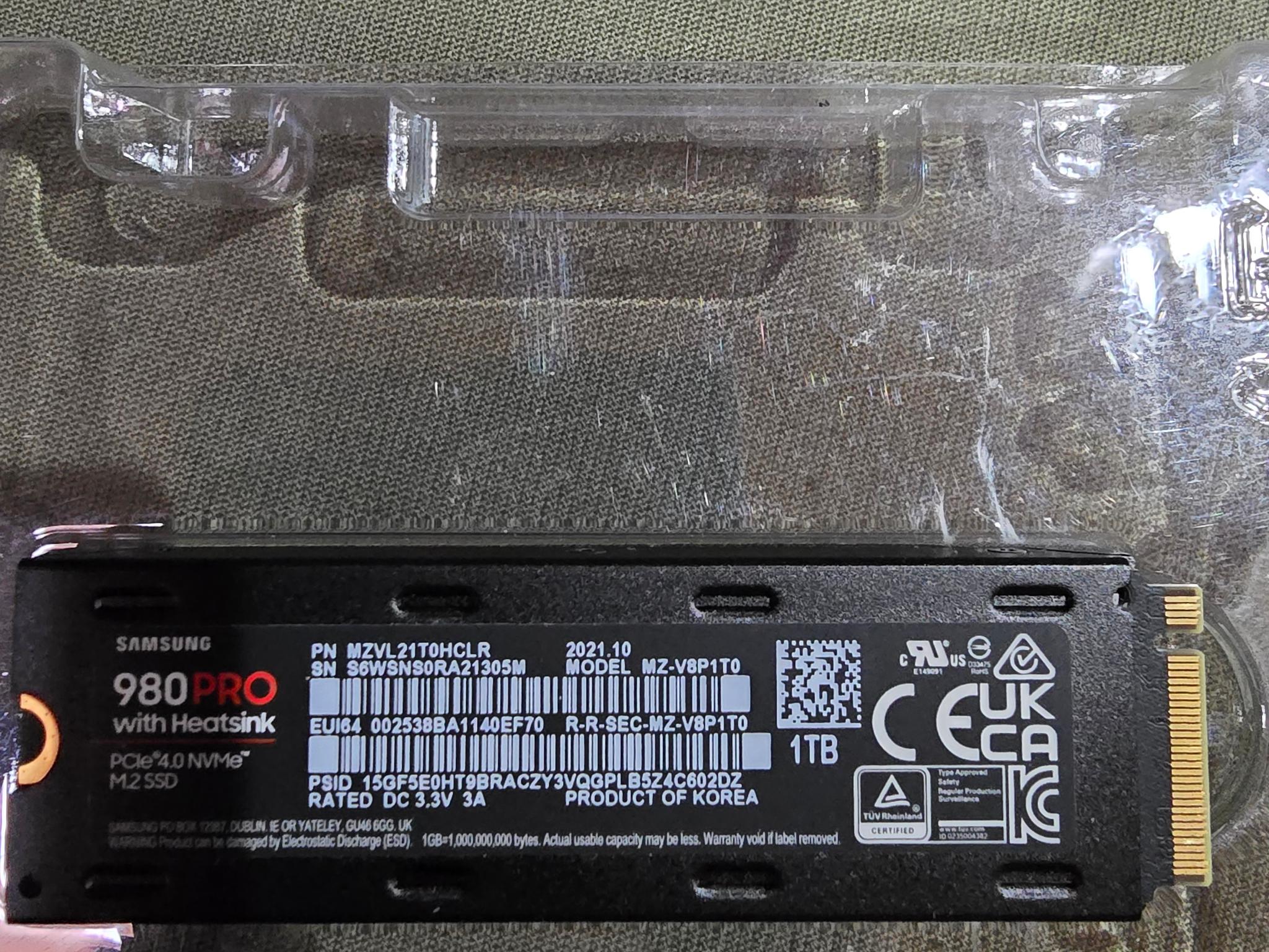 SAMSUNG 980 PRO SSD with Heatsink 1TB PCIe Gen 4 NVMe M.2 Internal Solid State Drive