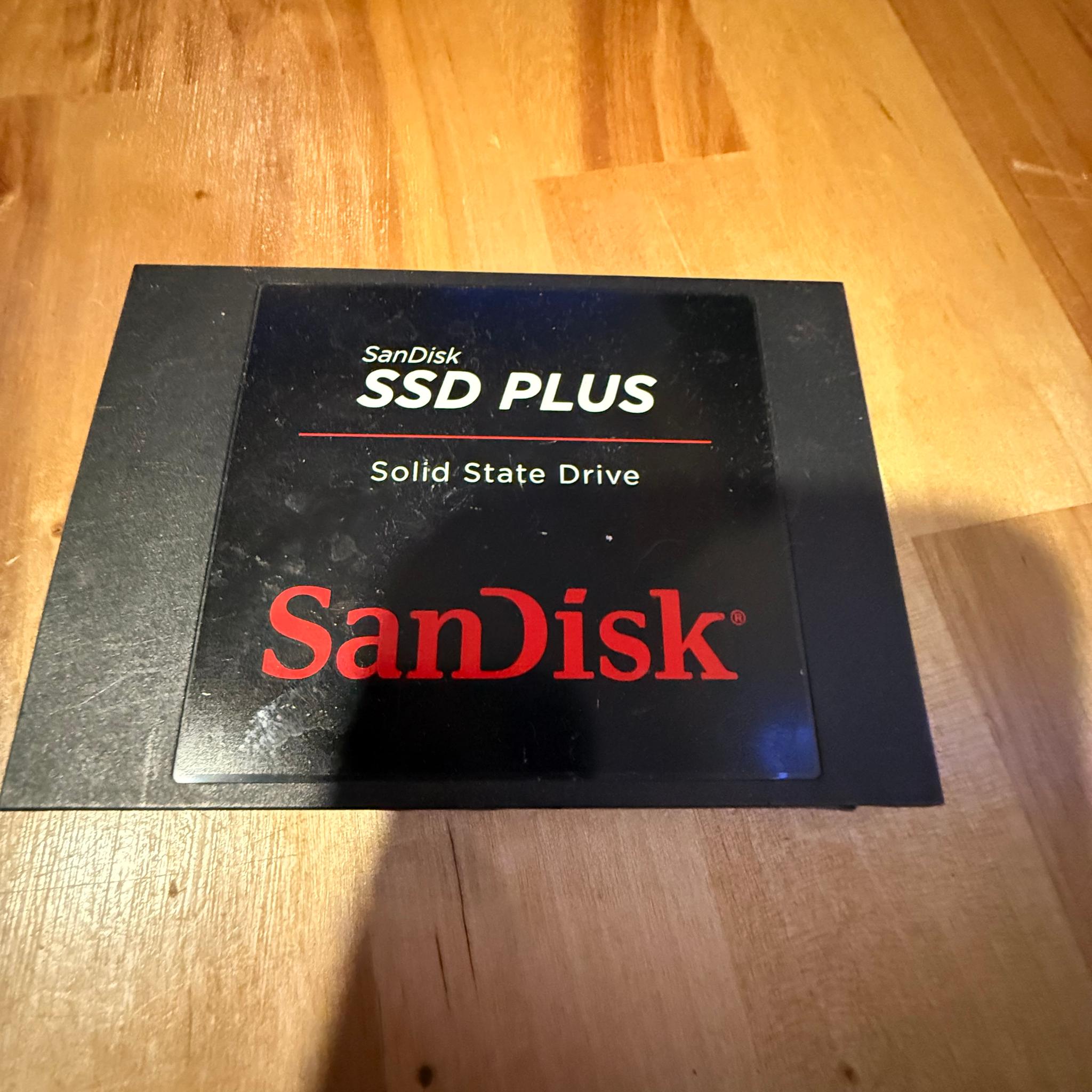 Sandisk 128GB SSD Plus 2.5 Solid State Hard Drive SATA