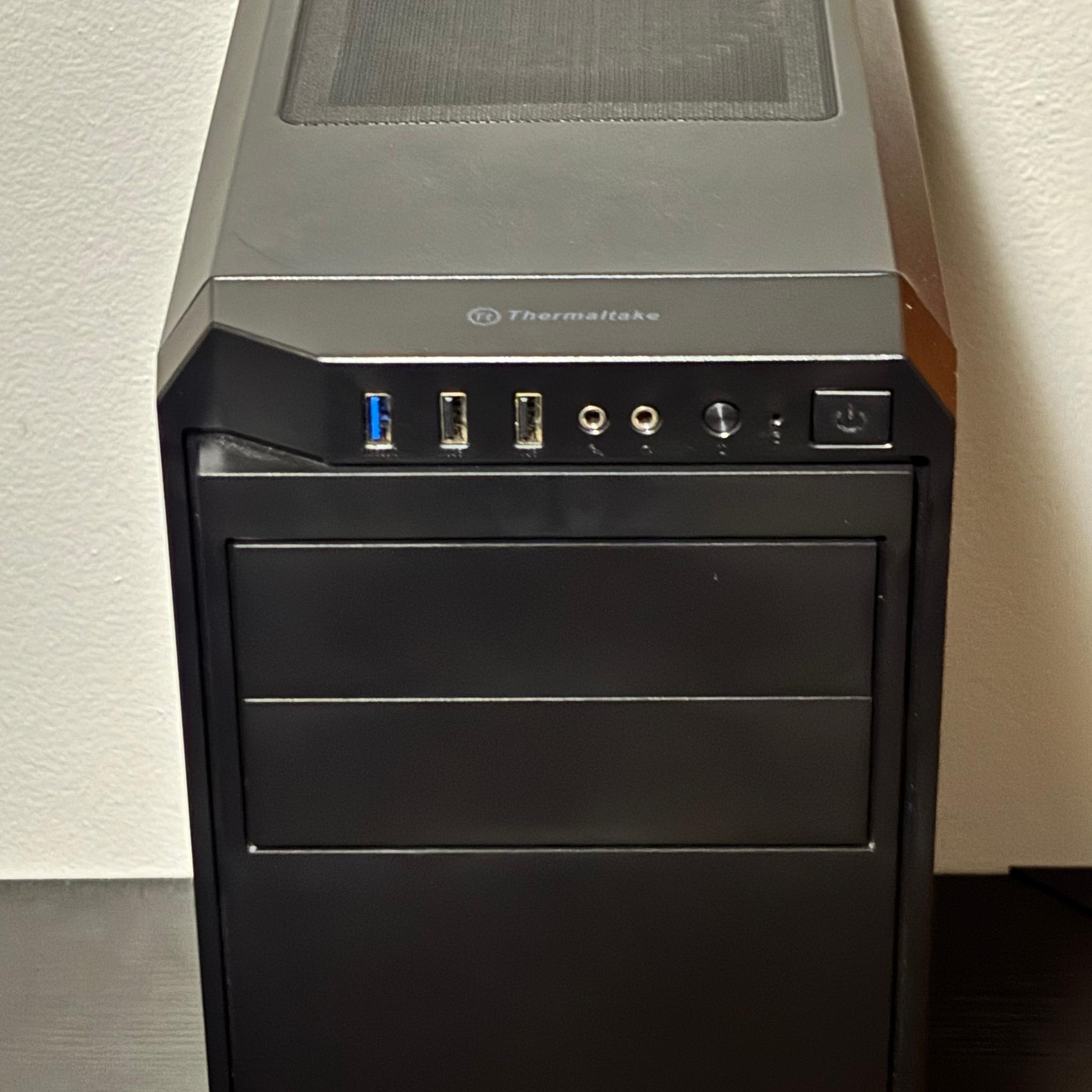 Thermaltake V100 Perforated (Black - No Panel)