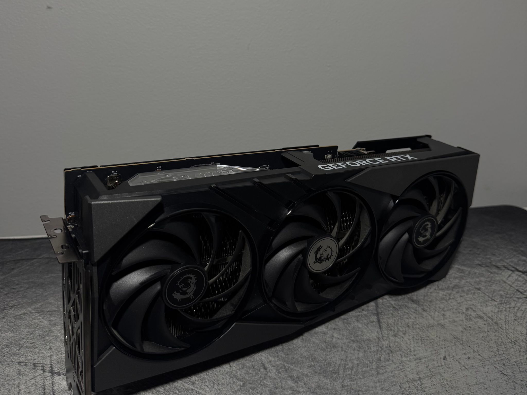 MSI GeForce RTX 4090 GAMING X SLIM 24GB
