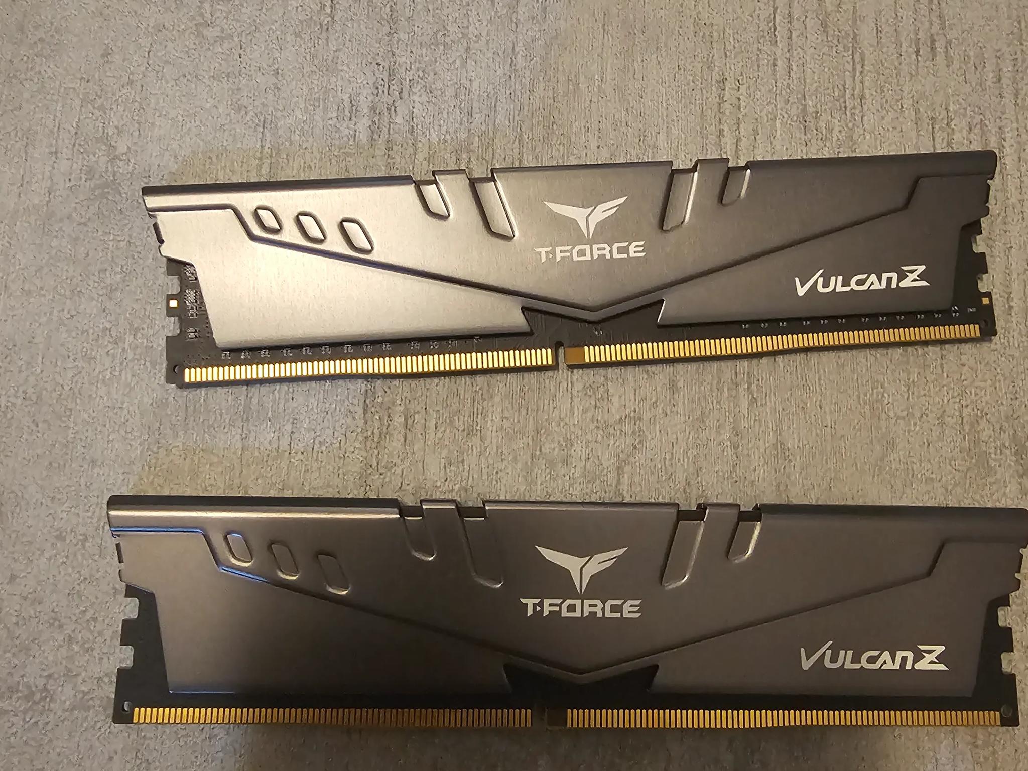 16GB DDR4 3200 CL16 TEAM GROUP RAM