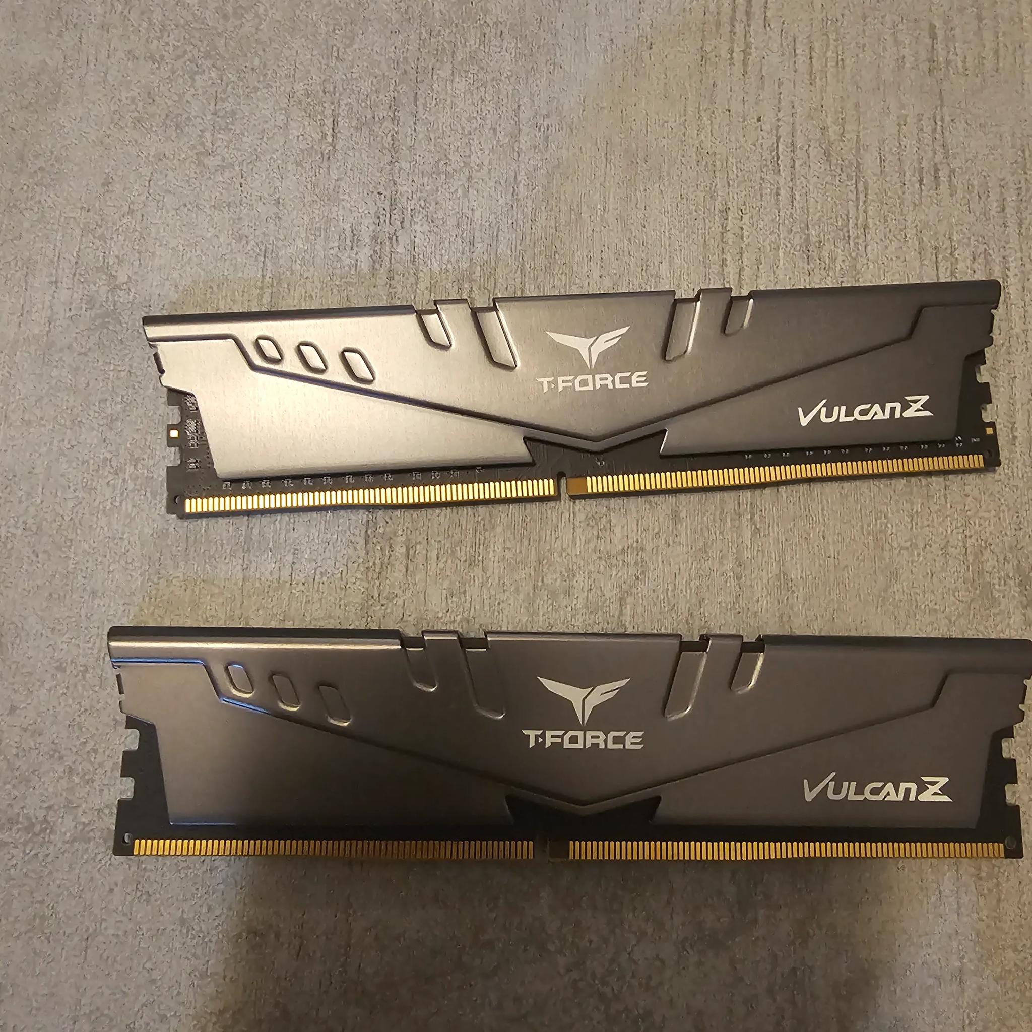 16GB DDR4 3200 CL16 TEAM GROUP RAM