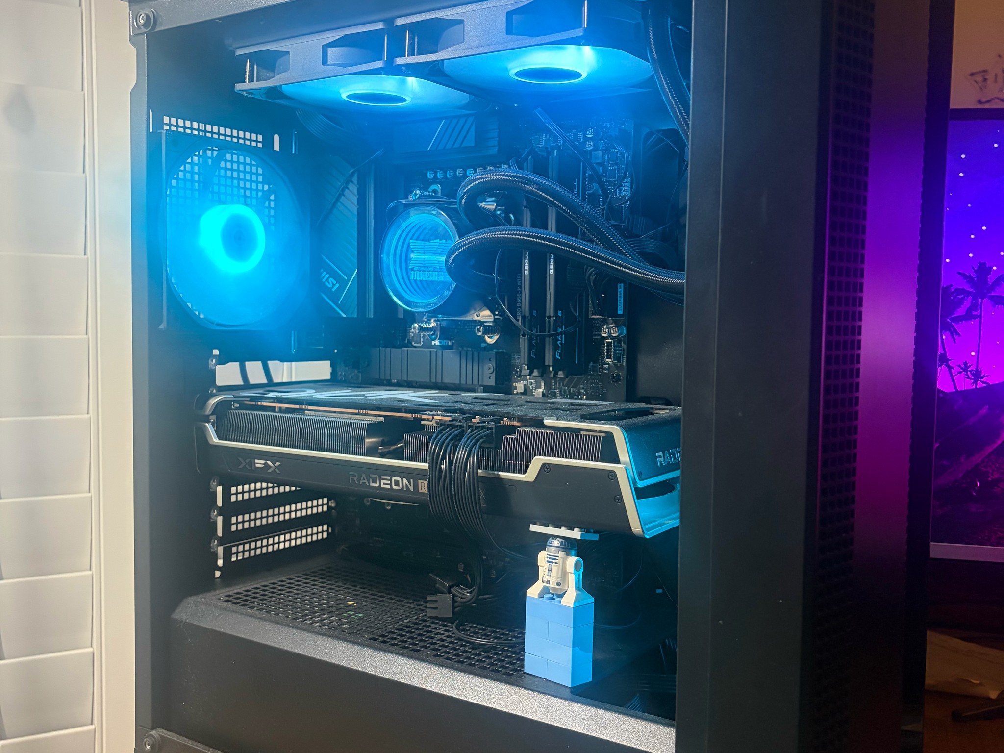 ON SALE!! 7700x Processor, 32GB DDR5 RAM, 1 Tb SSD, 6750xt GPU