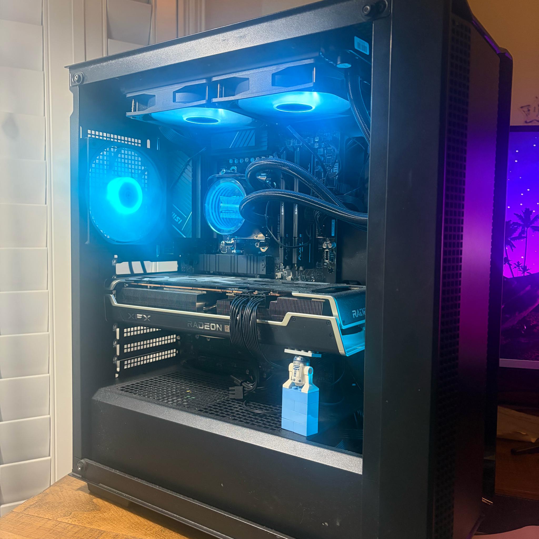 ON SALE!! 7700x Processor, 32GB DDR5 RAM, 1 Tb SSD, 6750xt GPU