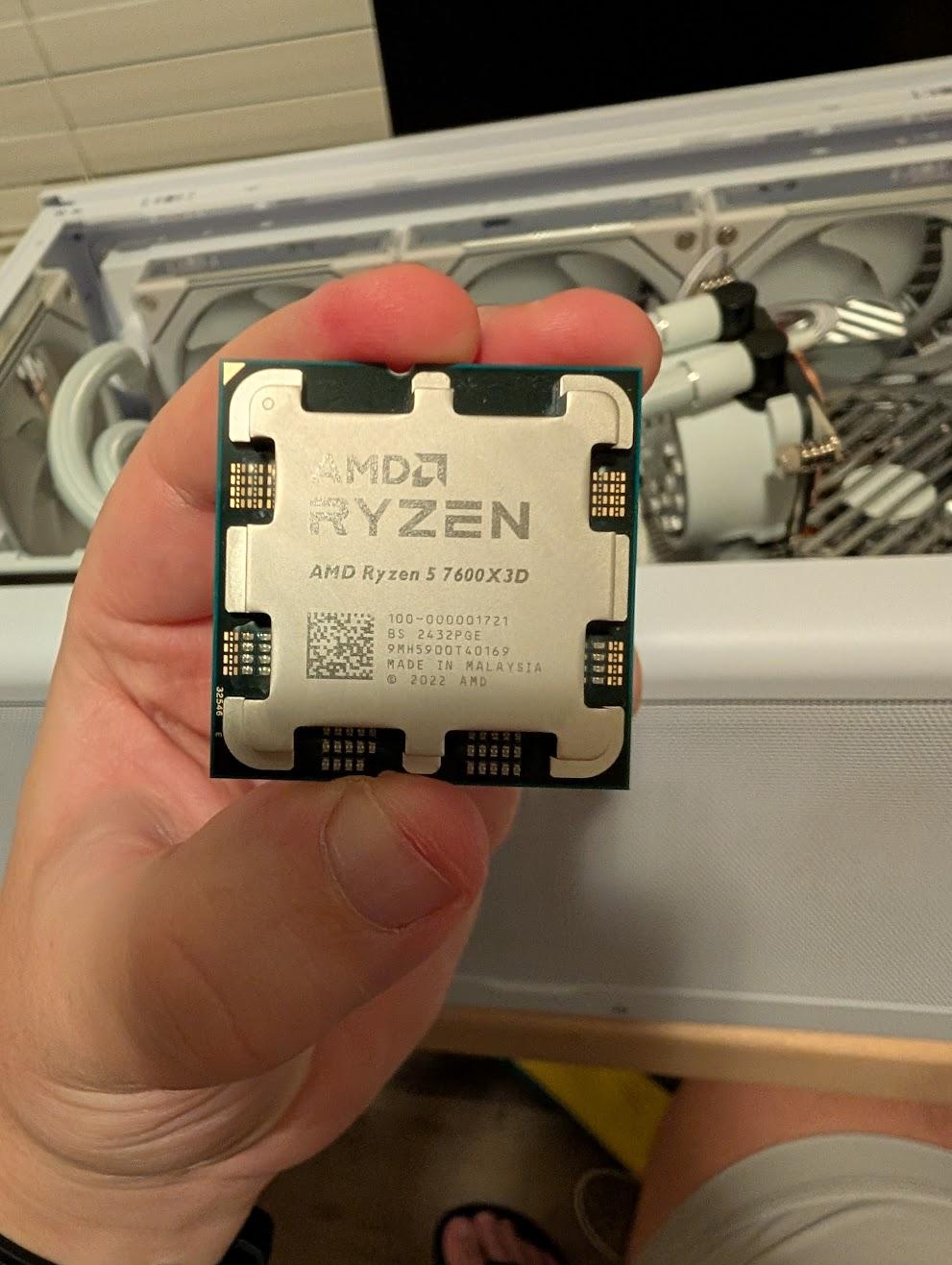 AMD Ryzen 5 7600X3D