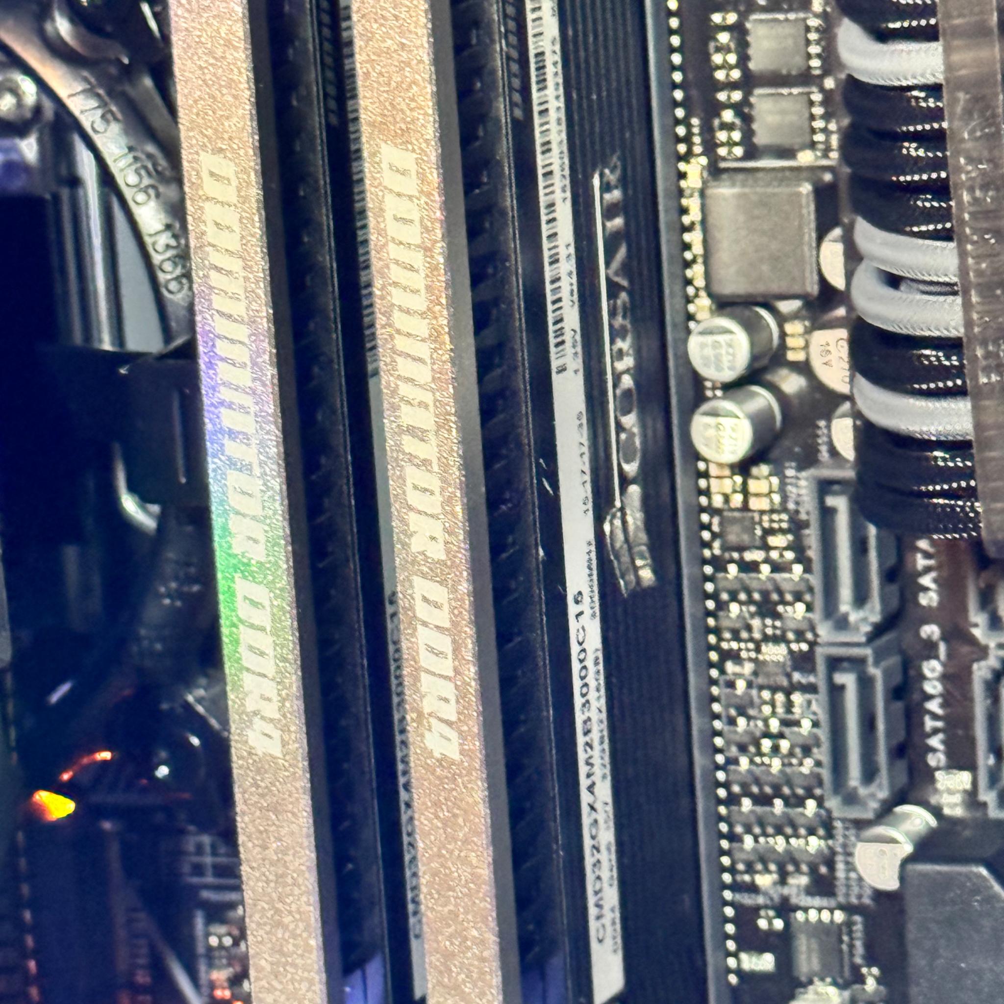 Great i7 9700 CPU, 32 GB DDR4, RX 6600 8 GB GPU Gaming System