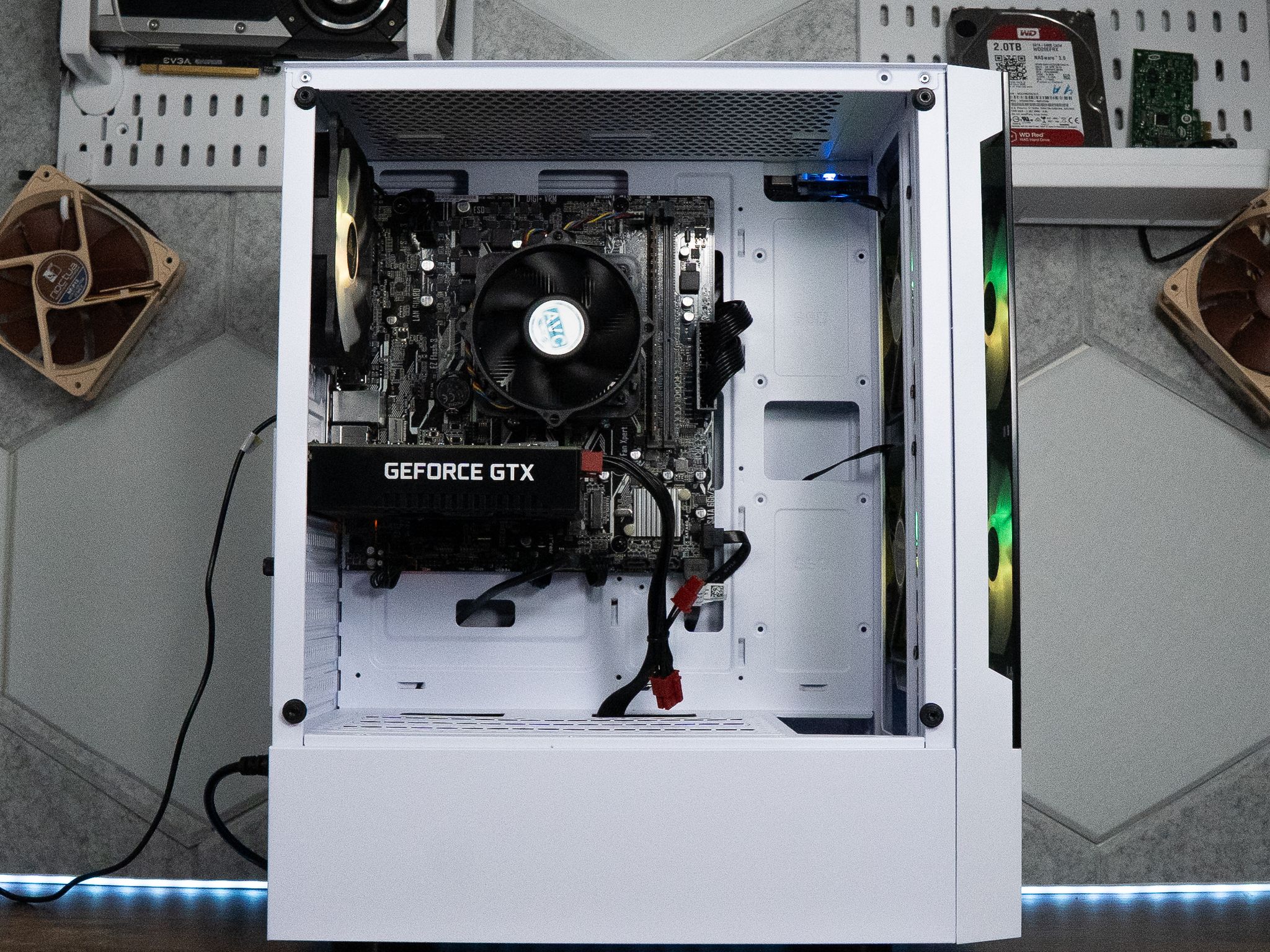 ❄️🌨 | GTX 1660 SUPER | RYZEN 5 2600 | 16GB DDR4 RAM | 1.24TB | Y2K Hero BRONZE