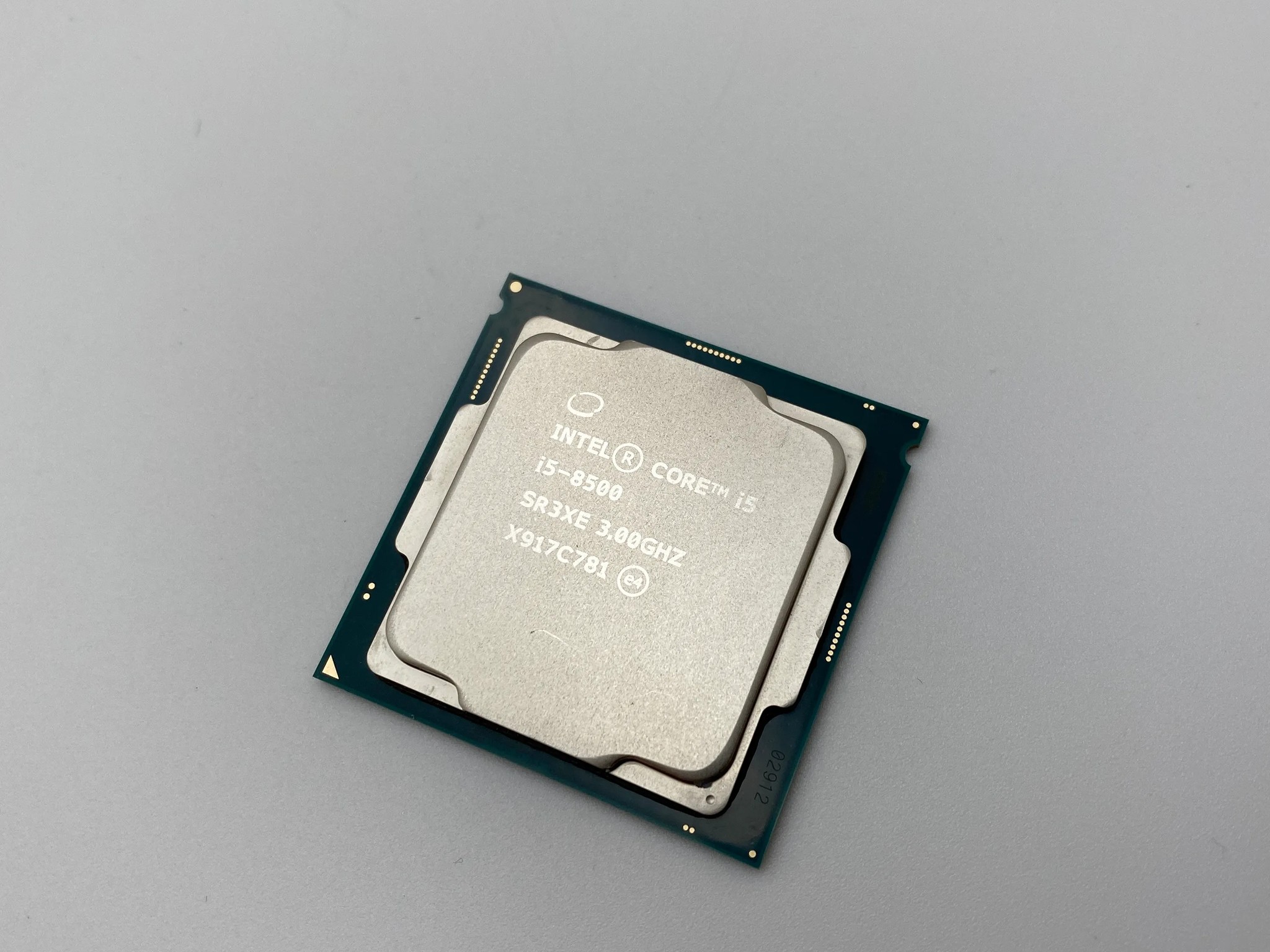 Intel Core i5-8500 SR3XE 3.00GHz 6-Core LGA1151 9MB Processor CPU 65W 64-Bit