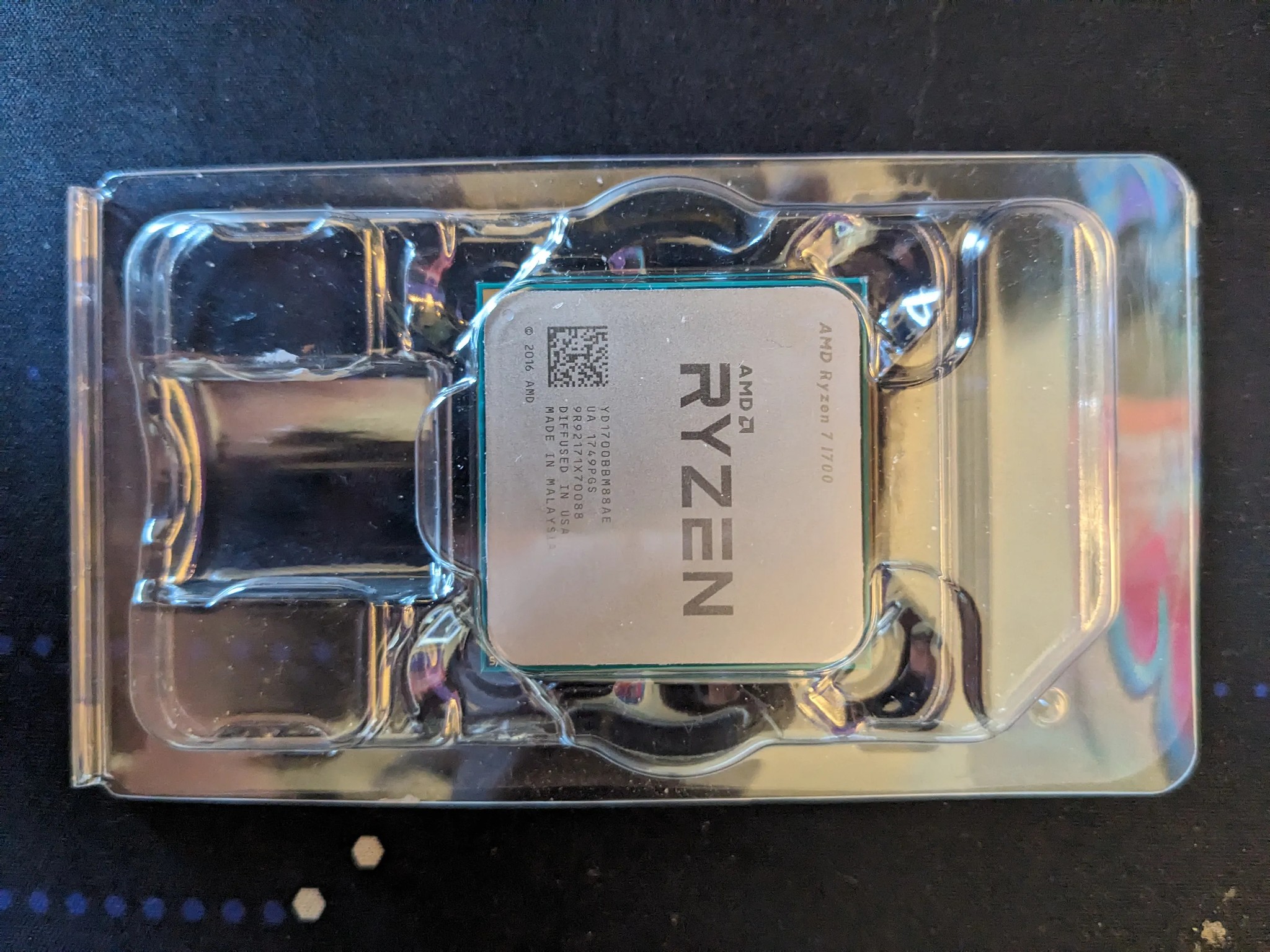AMD Ryzen 7 1700 8-Core Processor No Box, No Cooler
