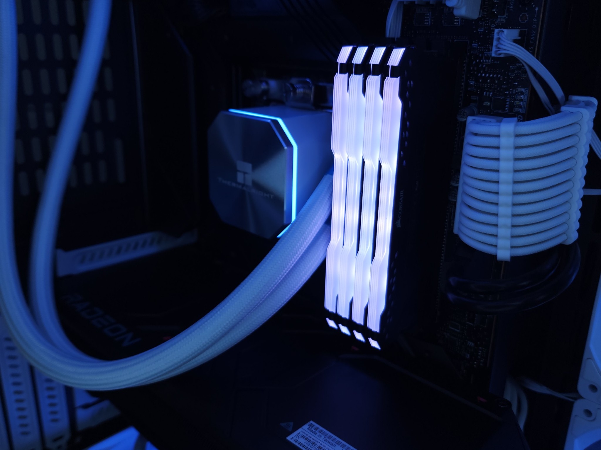 🤍🤍RX 7900 XTX | Core i9 12900K | 32GB 4000MHz | 2TB NVMe SSD Gen 4