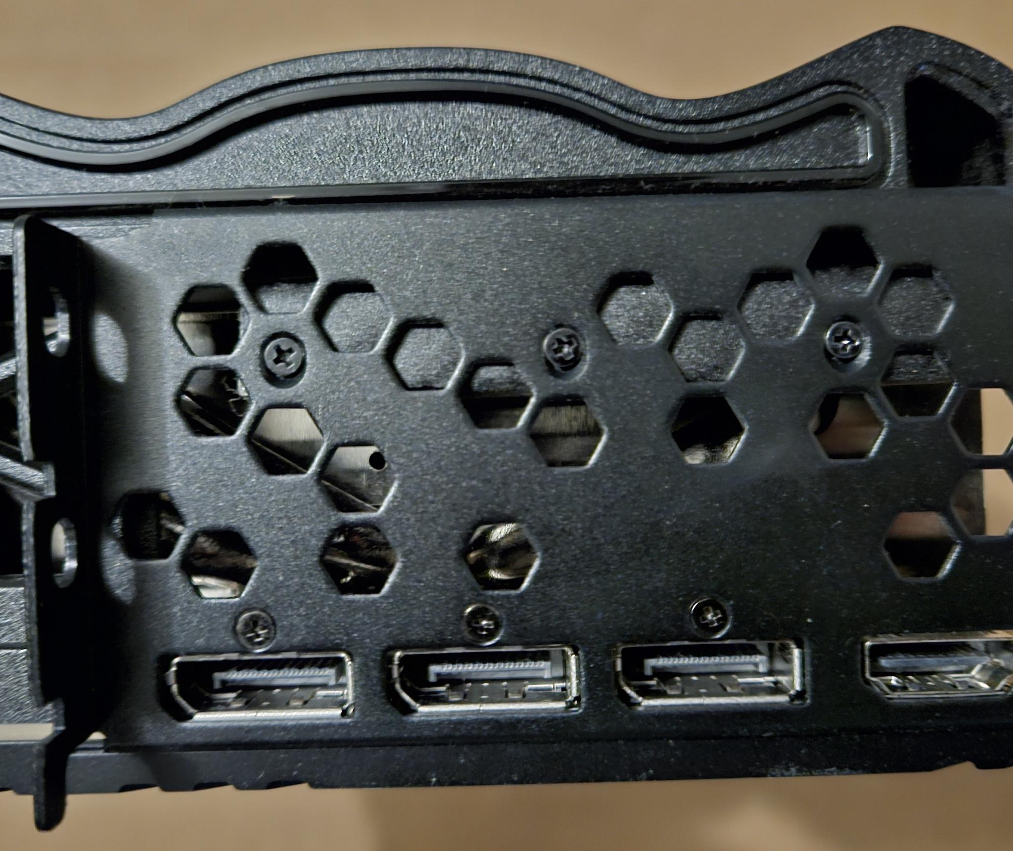 EVGA GeForce RTX 3090 Ti FTW3 ULTRA GAMING - USED - In good condtion