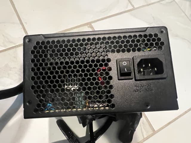 EVGA 450BR 450 WATT 80 PLUS BRONZE POWER SUPPLY NON MODULAR