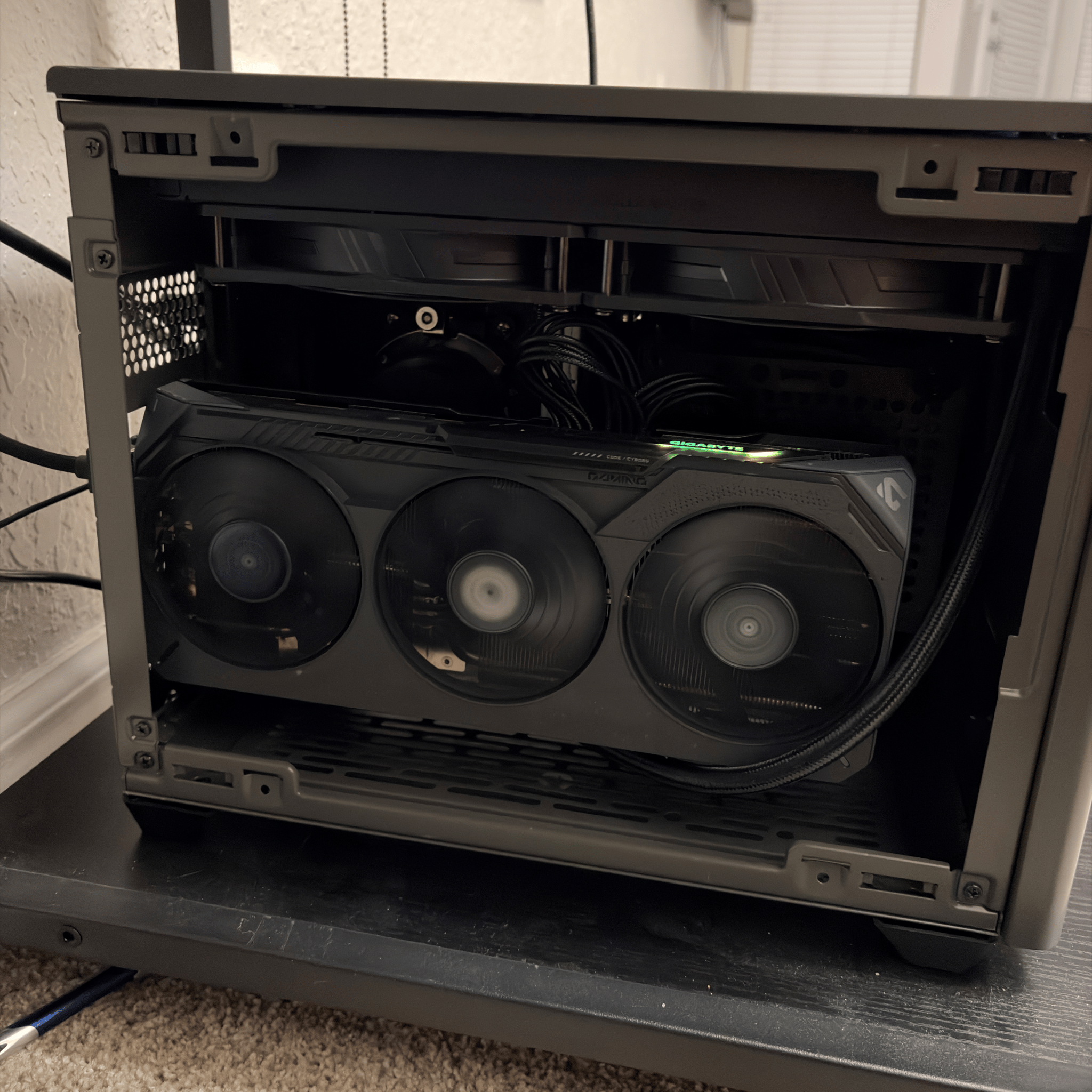 Gigabyte RX 9070 Gaming OC 16GB – Premium Condition – Complete Setup