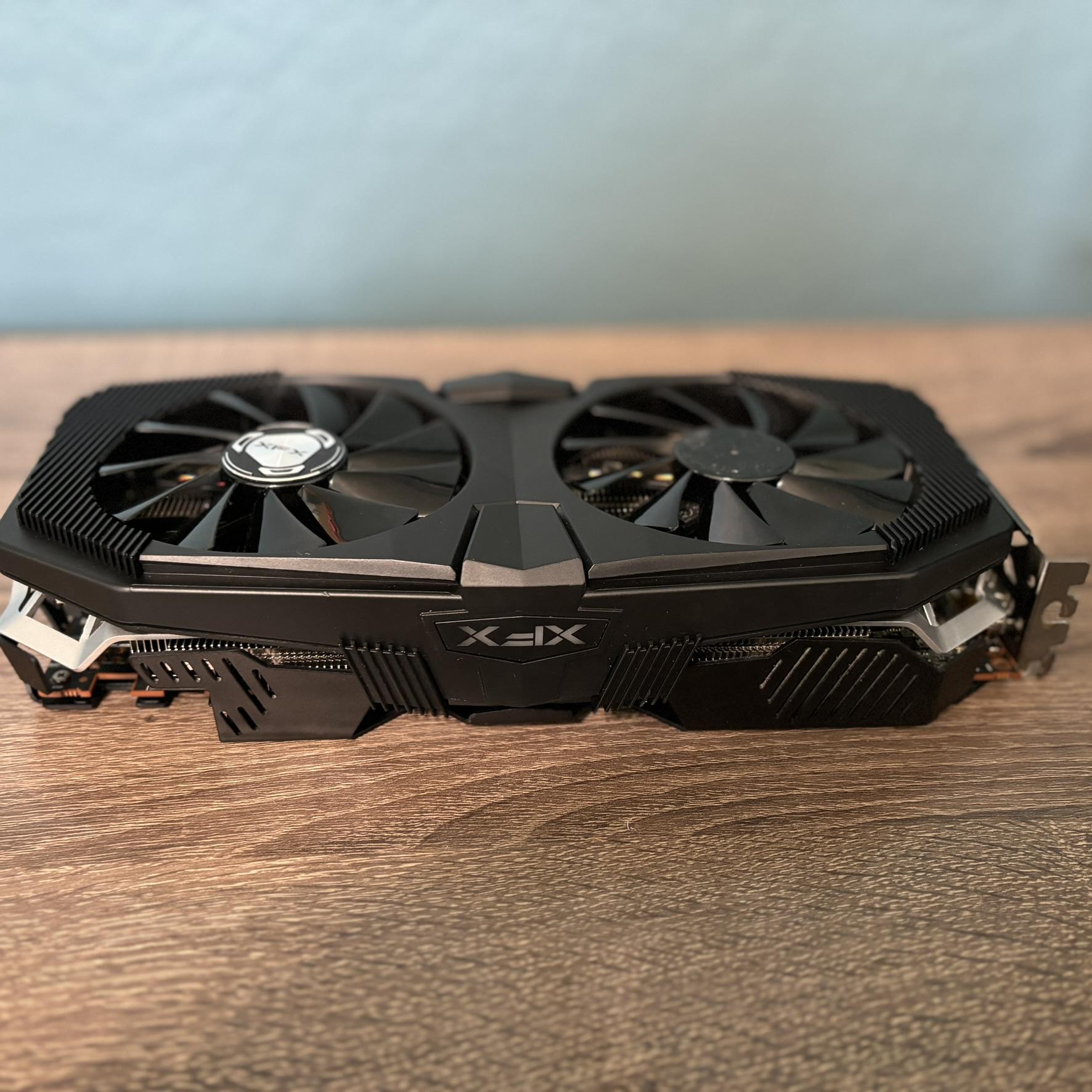 Good Condition RX 5600 XT Gaming GPU