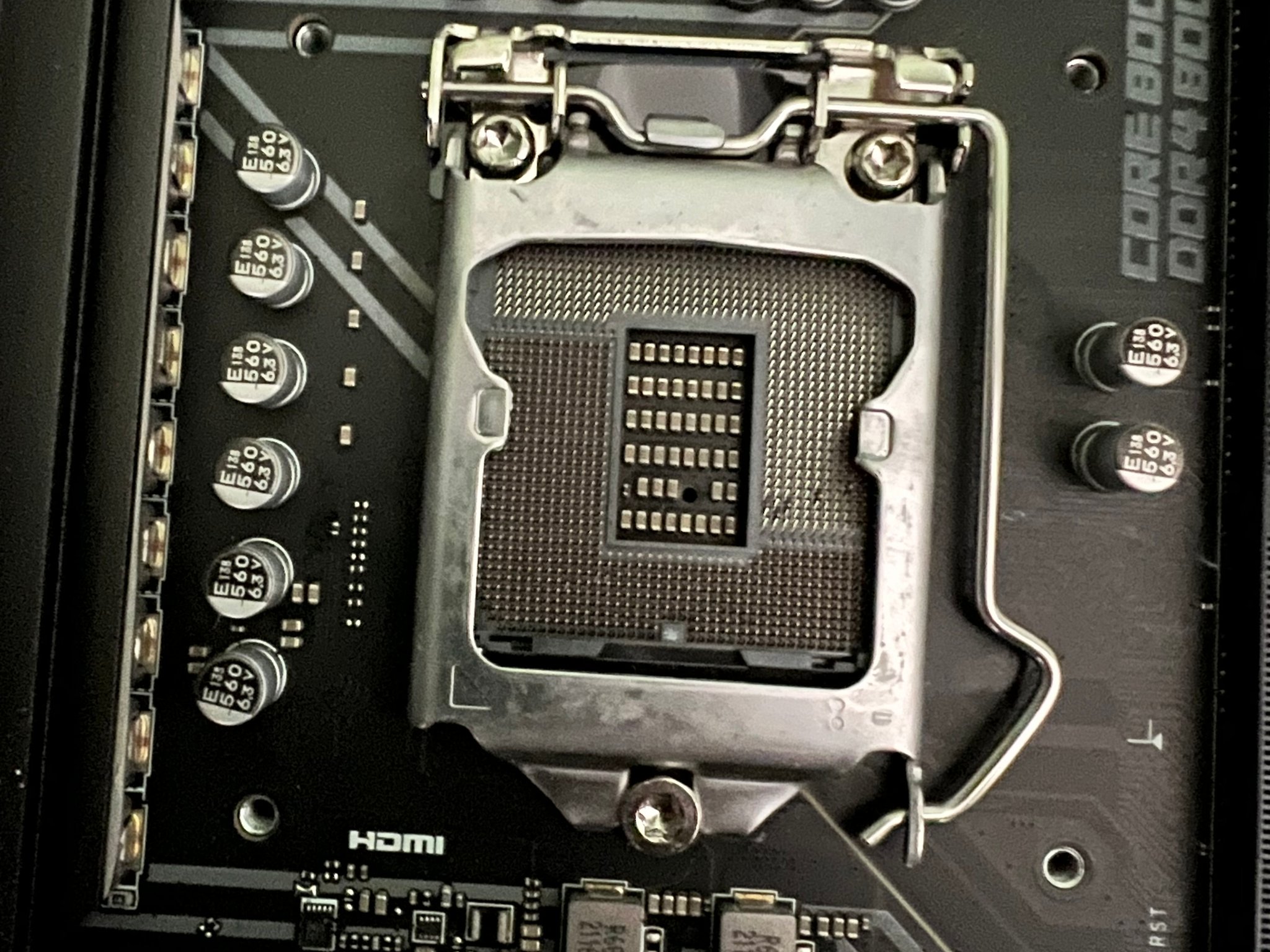 MSI Z590 Gaming Edge Wi-Fi (Bent pins)