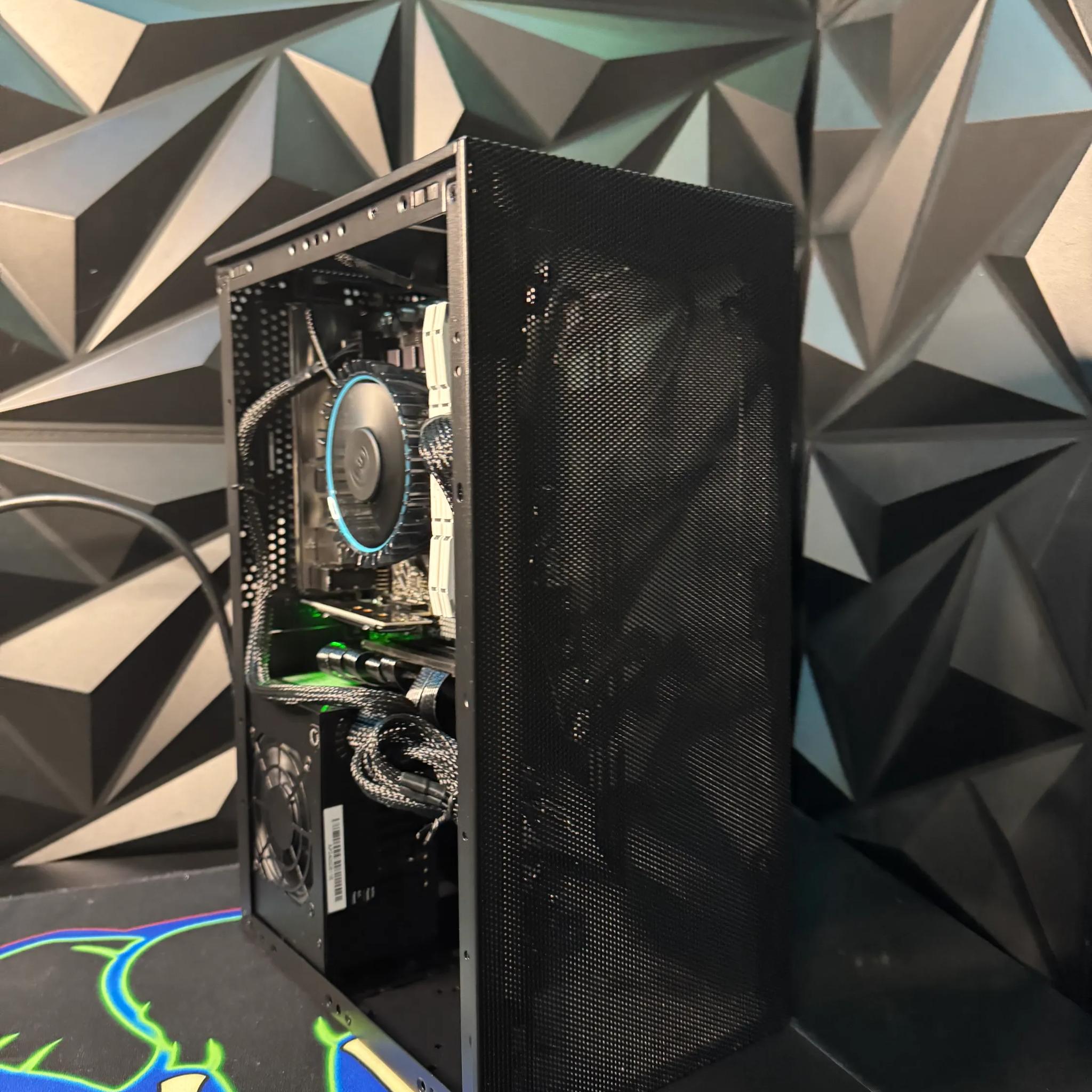 🎮🎧Tusker Mini Gamer 🎮🎧|i3 14100F| RTX 4060| 32 GB DDR4 3200MHz| 1 TB NVMe